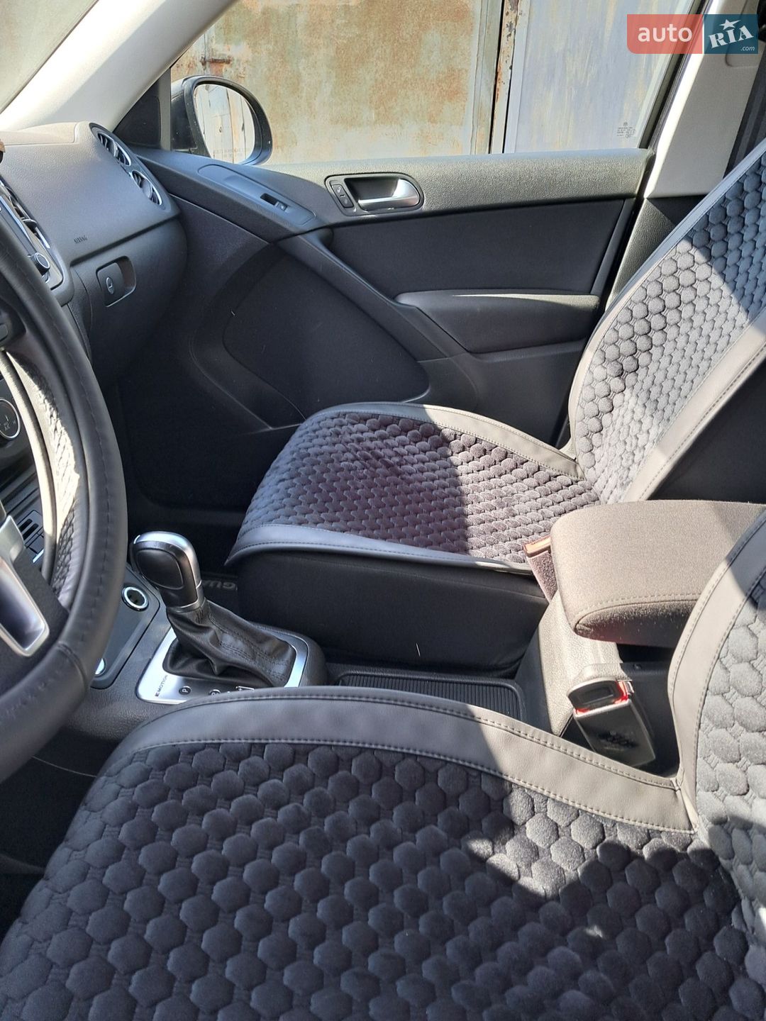 Volkswagen Tiguan 2018 VIN WVGBV7AX5JK004769 фото оголошення 7 з 9