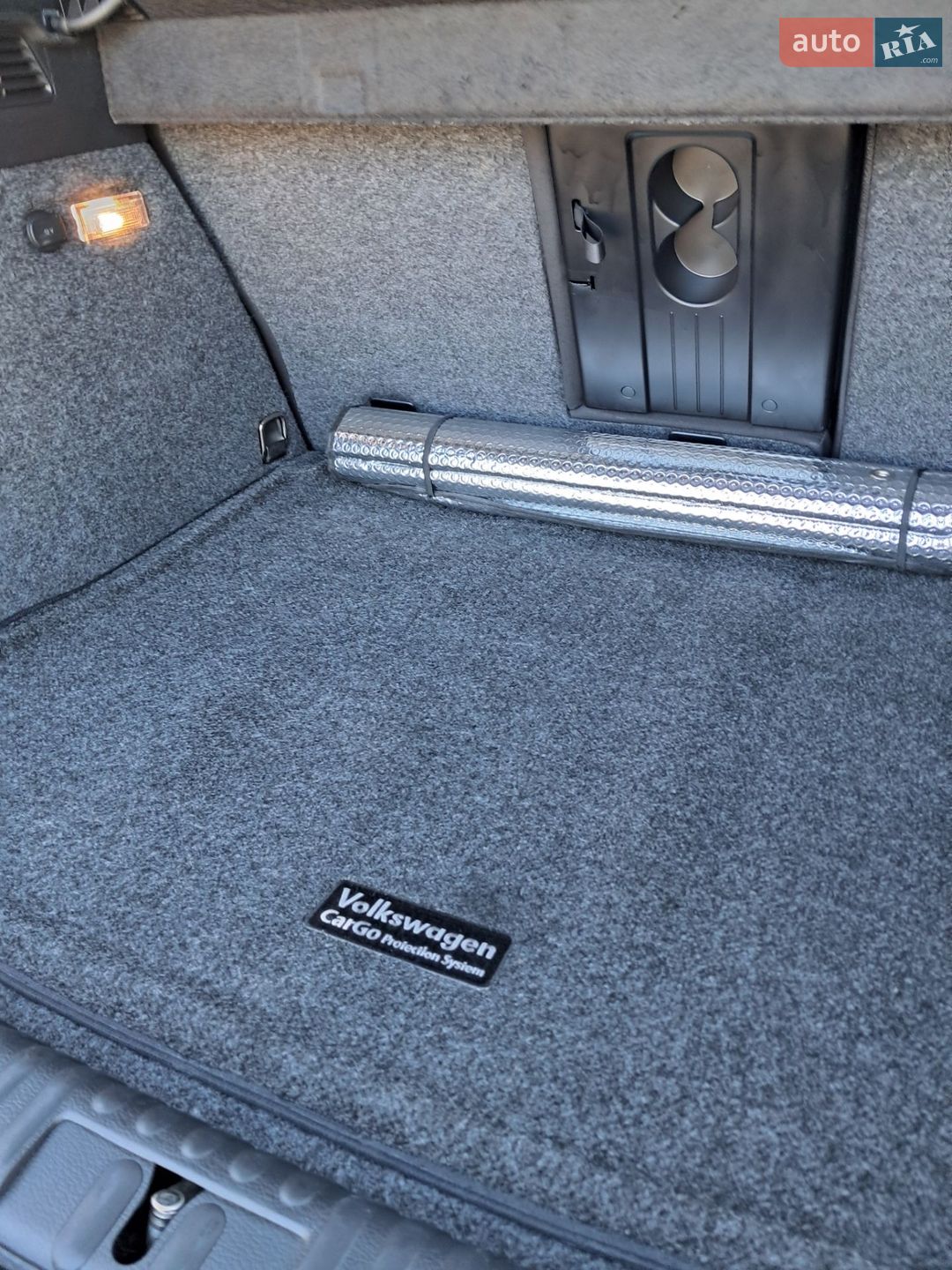 Volkswagen Tiguan 2018 VIN WVGBV7AX5JK004769 фото оголошення 8 з 9