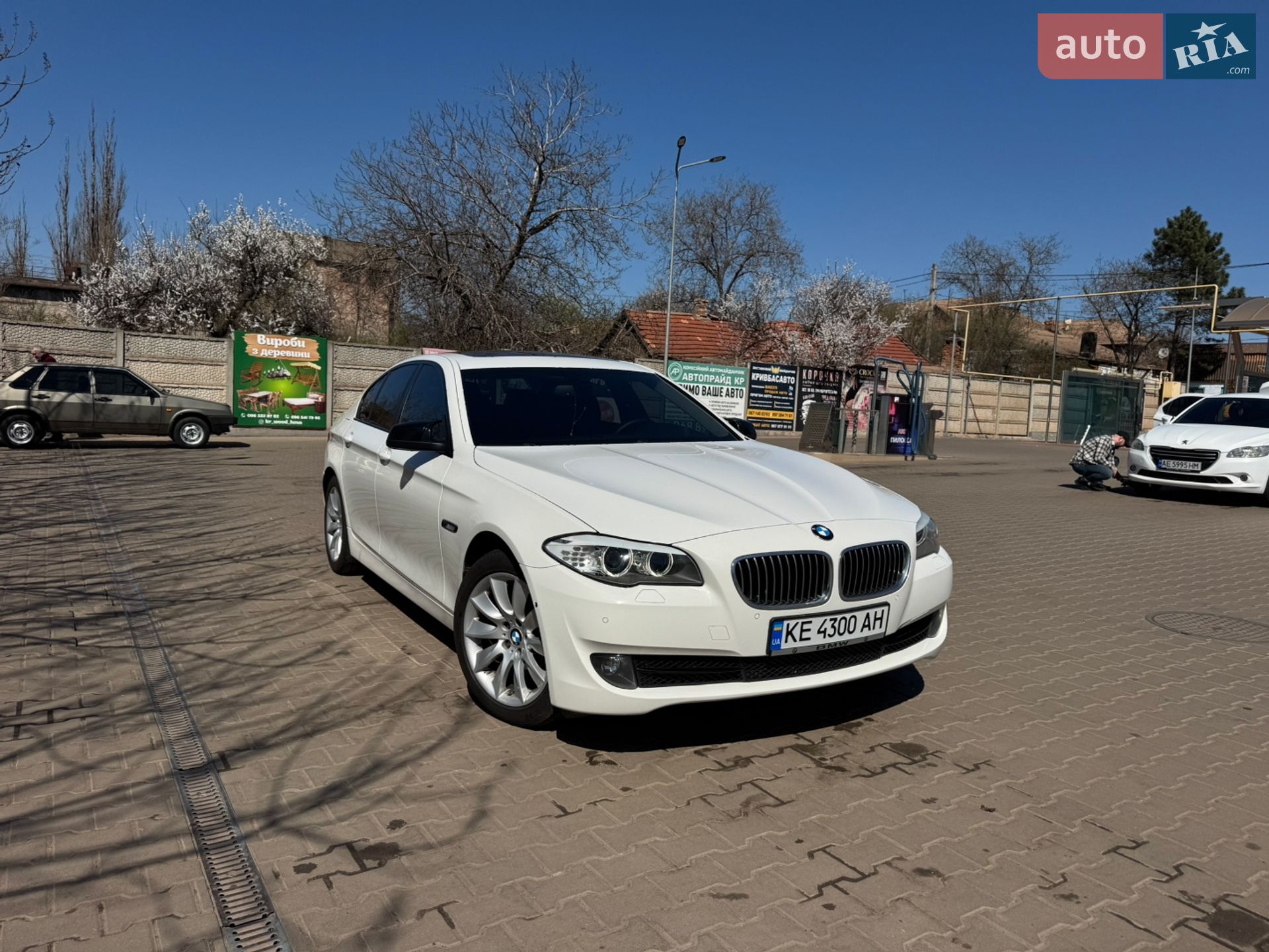 BMW 5 Series 2013 VIN WBAXG3105DDW44227 фото оголошення 3 з 17