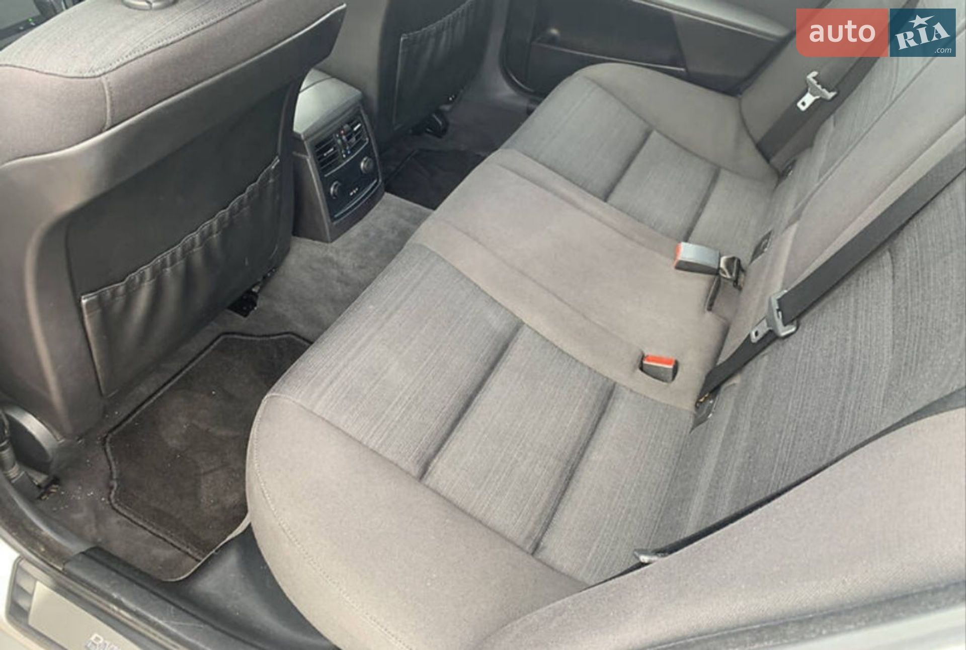 BMW 5 Series 2006 VIN WBANJ51060CV05888 фото оголошення 9 з 11