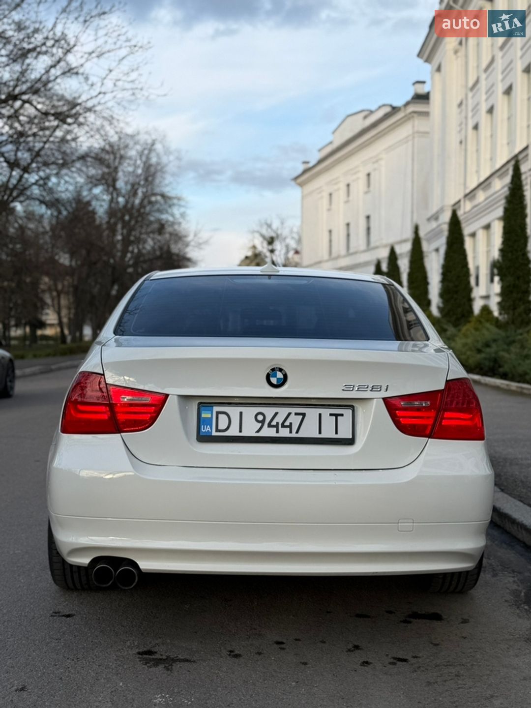 BMW 3 Series 2010 VIN WBAPH5G5XBNM79164 фото оголошення 6 з 22