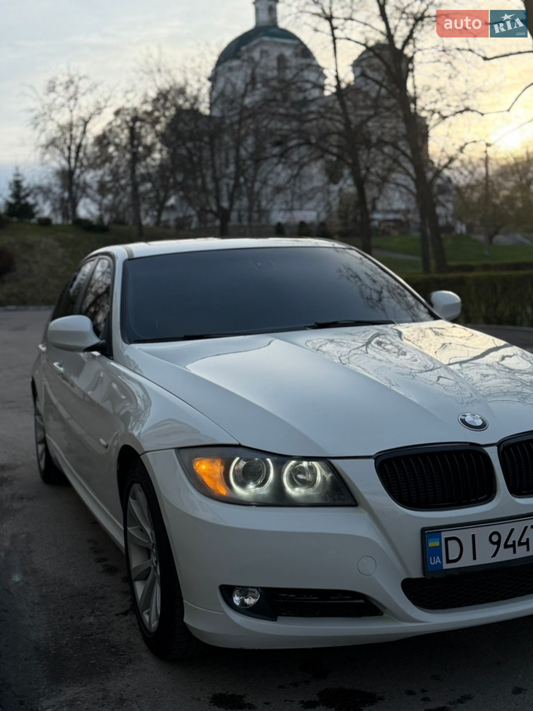 BMW 3 Series 2010 VIN WBAPH5G5XBNM79164 фото оголошення 8 з 22