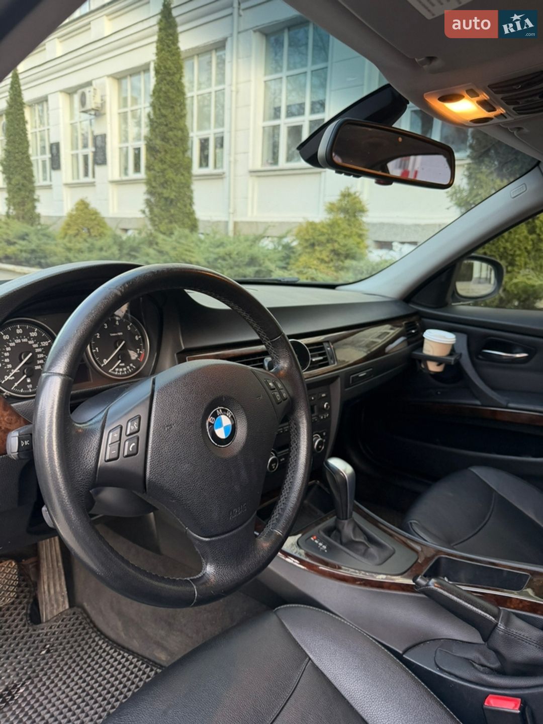 BMW 3 Series 2010 VIN WBAPH5G5XBNM79164 фото оголошення 13 з 22