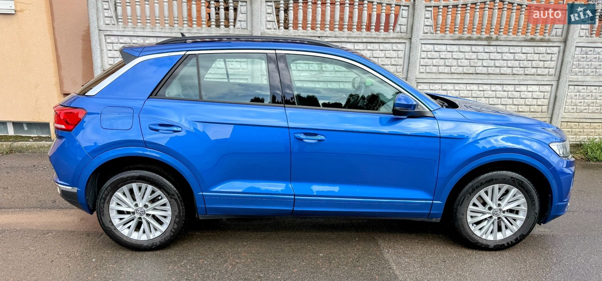 Volkswagen T-Roc 2018 VIN WVGZZZA1ZJV048175 фото оголошення 4 з 29