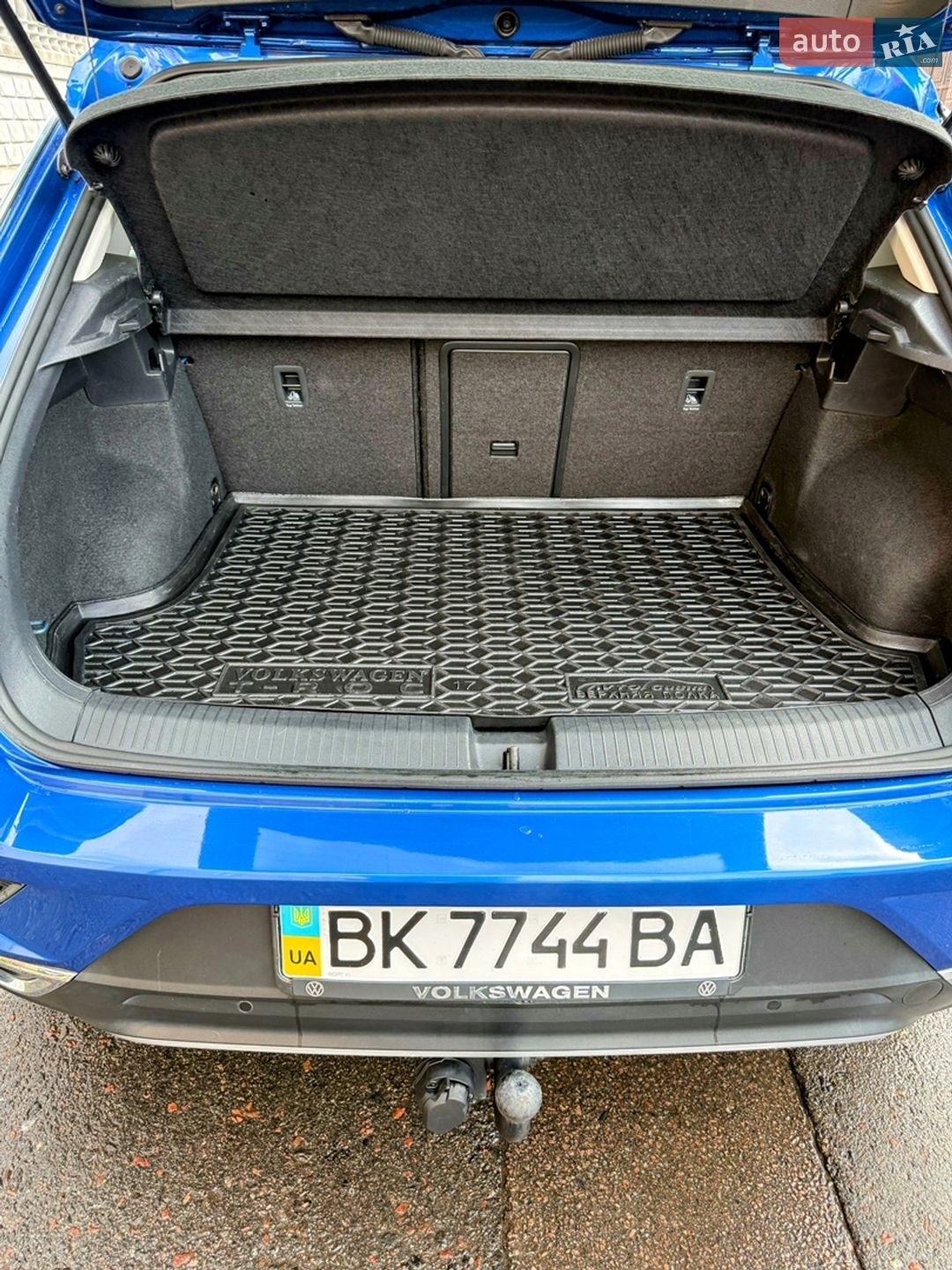 Volkswagen T-Roc 2018 VIN WVGZZZA1ZJV048175 фото оголошення 13 з 29