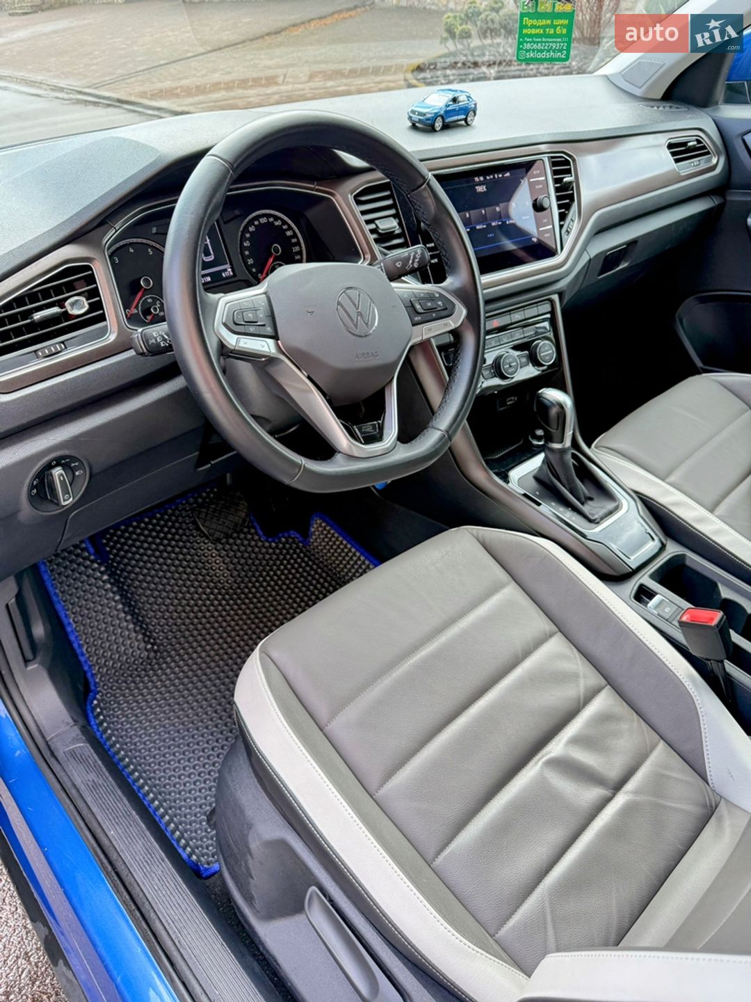 Volkswagen T-Roc 2018 VIN WVGZZZA1ZJV048175 фото оголошення 16 з 29