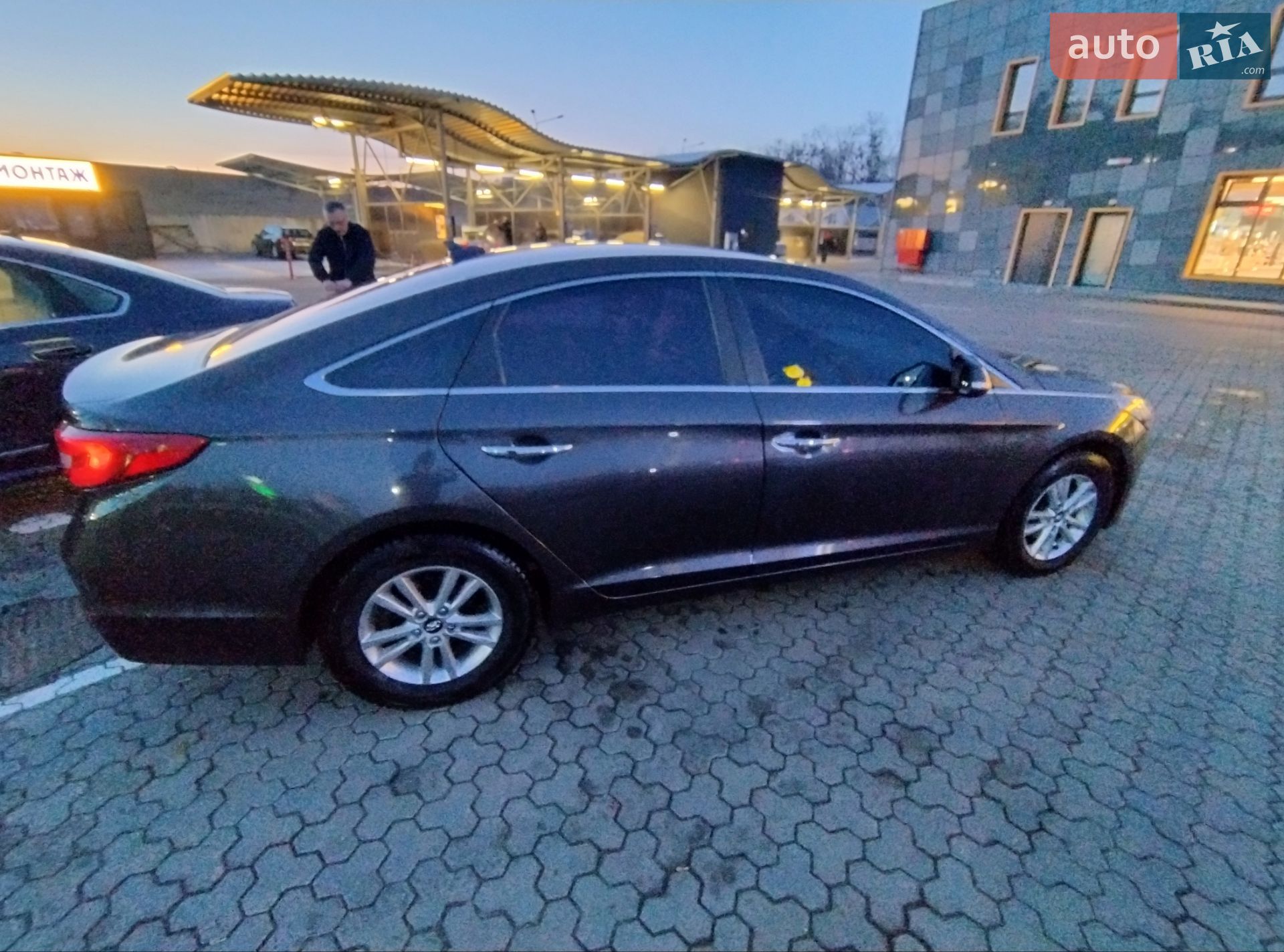 Hyundai Sonata 2015 VIN KMHE341DBFA114388 фото оголошення 17 з 33
