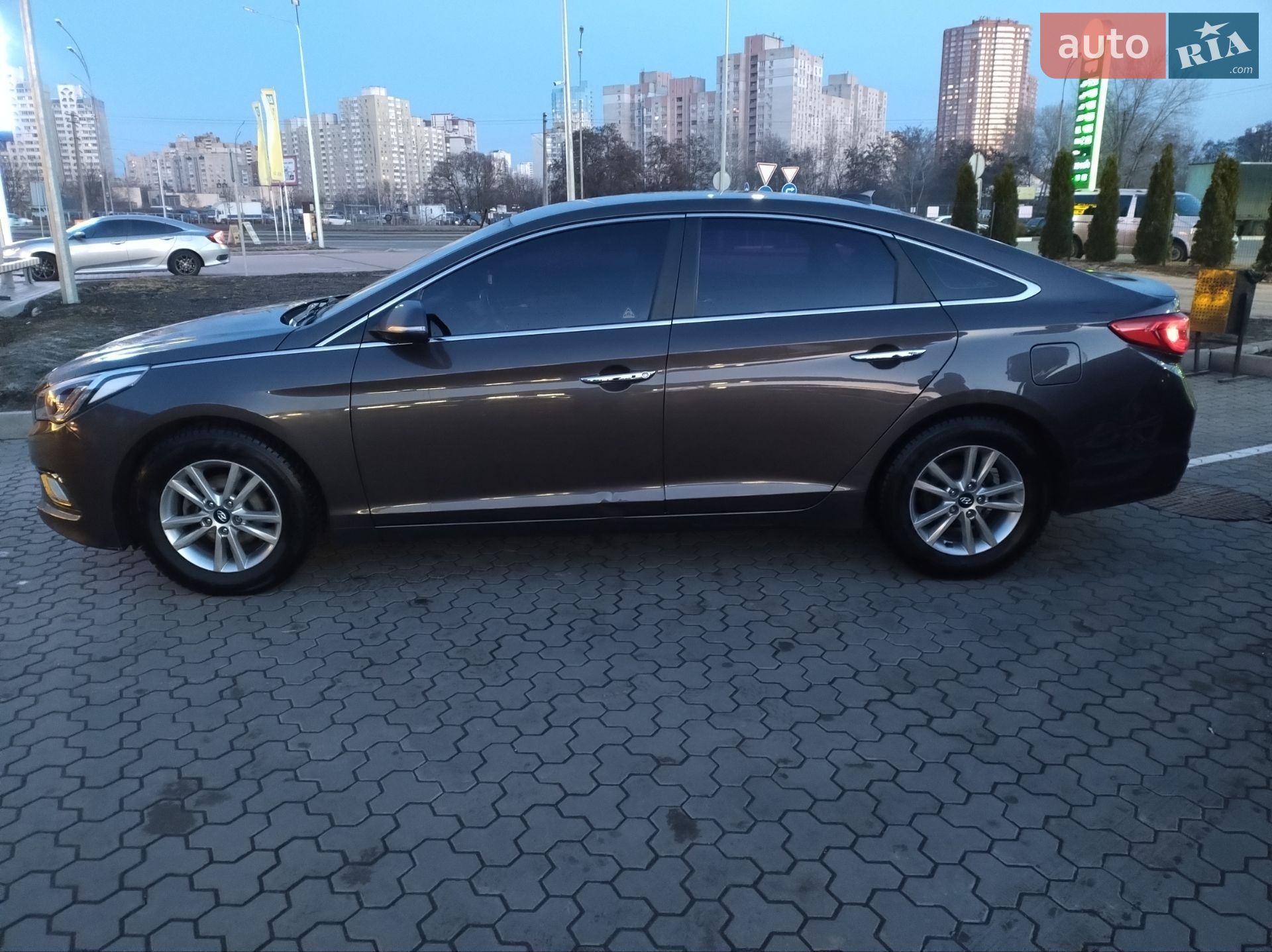 Hyundai Sonata 2015 VIN KMHE341DBFA114388 фото оголошення 11 з 33