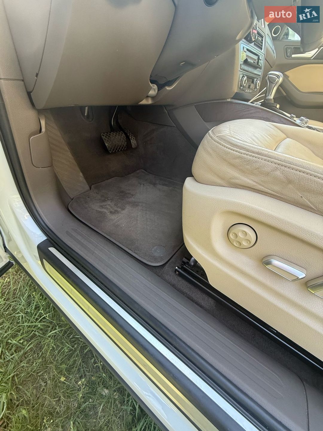 Audi Q5 2016 VIN WA1L2AFP9HA059274 фото оголошення 8 з 12