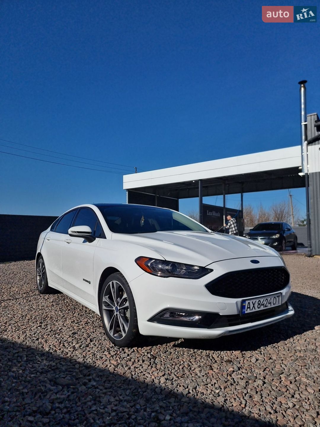Ford Fusion 2016 VIN 3FA6P0LU3HR190849 фото оголошення 2 з 19
