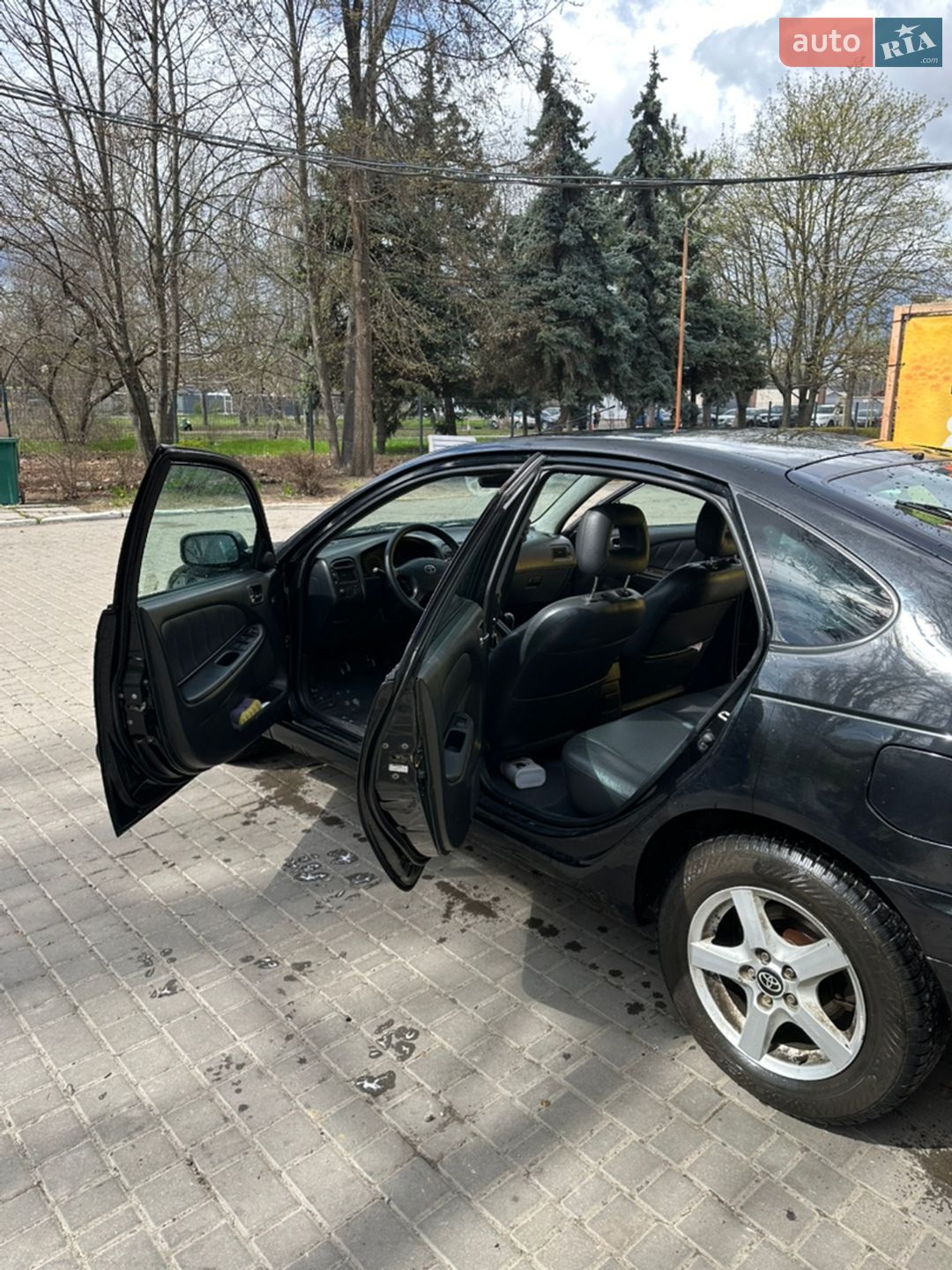 Toyota Avensis 2002 VIN SB164DBN00E089638 фото оголошення 2 з 36