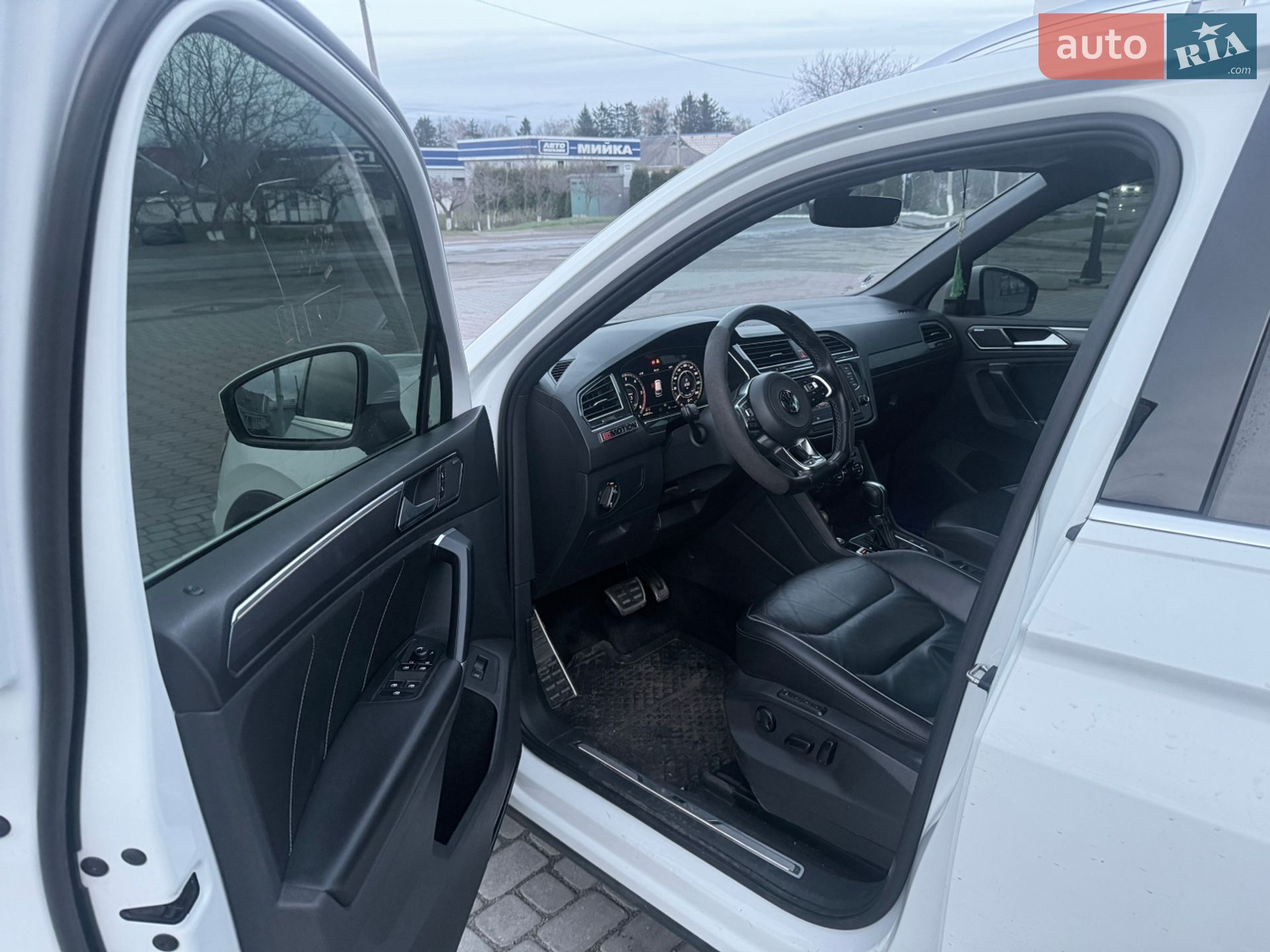 Volkswagen Tiguan 2017 VIN WVGZZZ5NZHW879378 фото оголошення 18 з 22