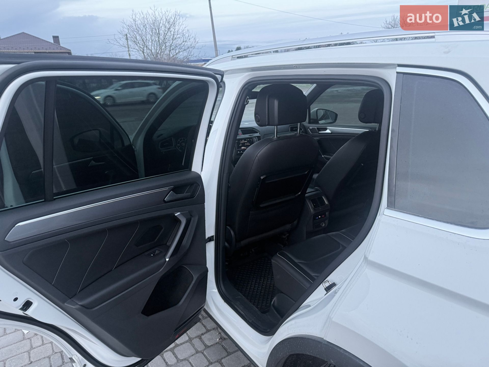 Volkswagen Tiguan 2017 VIN WVGZZZ5NZHW879378 фото оголошення 19 з 22