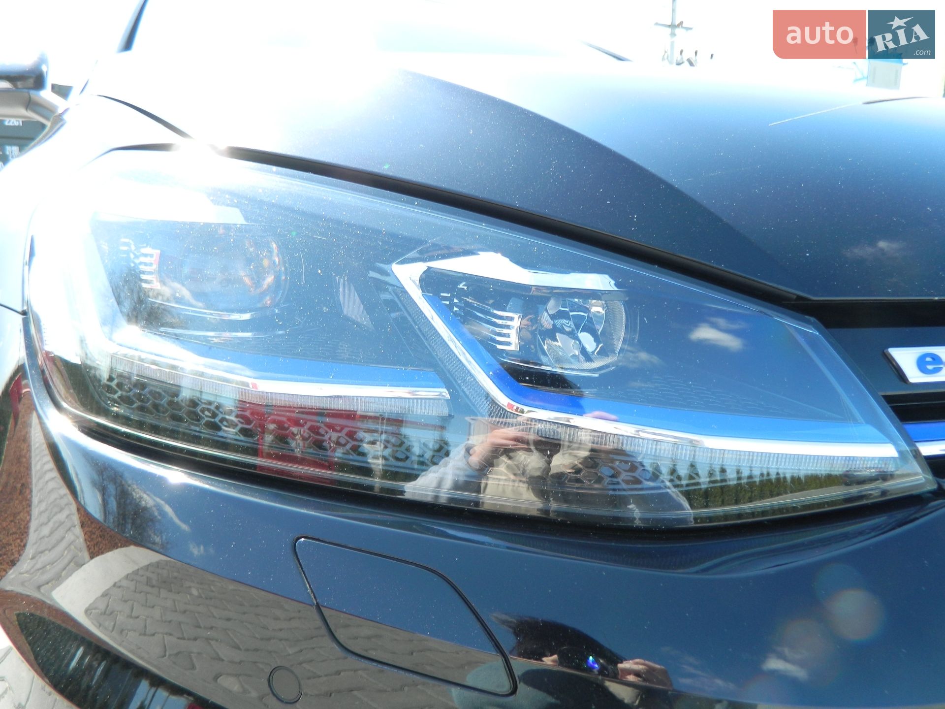 Volkswagen e-Golf 2019 VIN WVWZZZAUZKW915152 фото оголошення 32 з 48