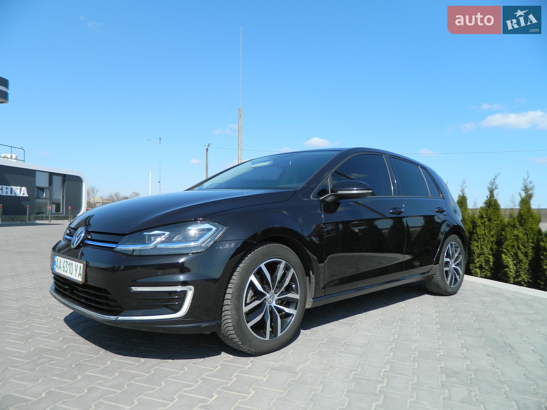 Volkswagen e-Golf 2019 VIN WVWZZZAUZKW915152 фото оголошення 41 з 48
