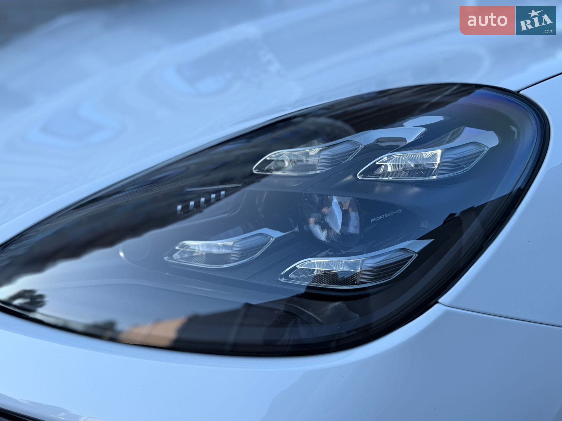 Porsche Cayenne 2019 VIN WP1AB2AY9KDA65356 фото оголошення 2 з 106