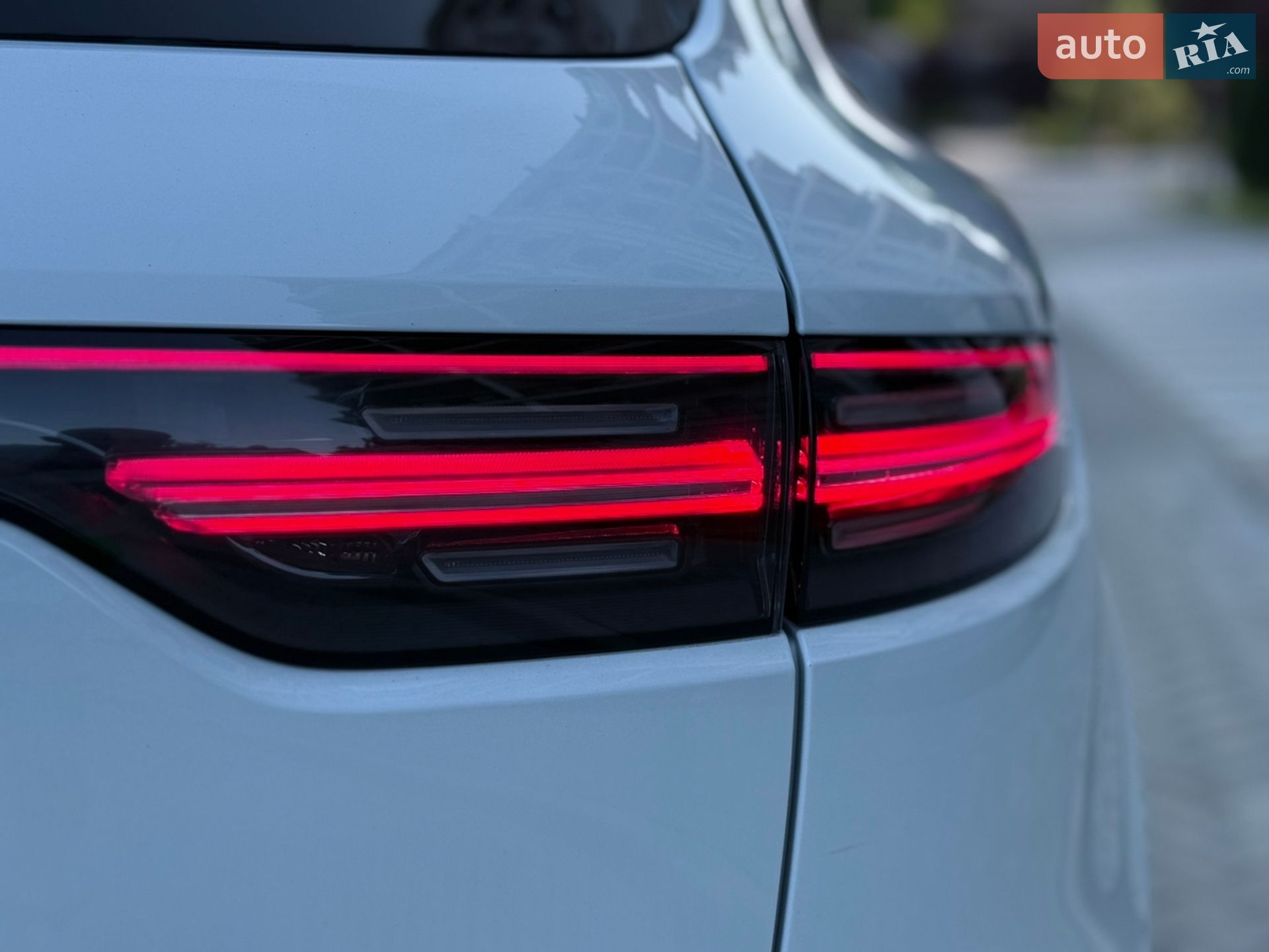 Porsche Cayenne 2019 VIN WP1AB2AY9KDA65356 фото оголошення 12 з 106