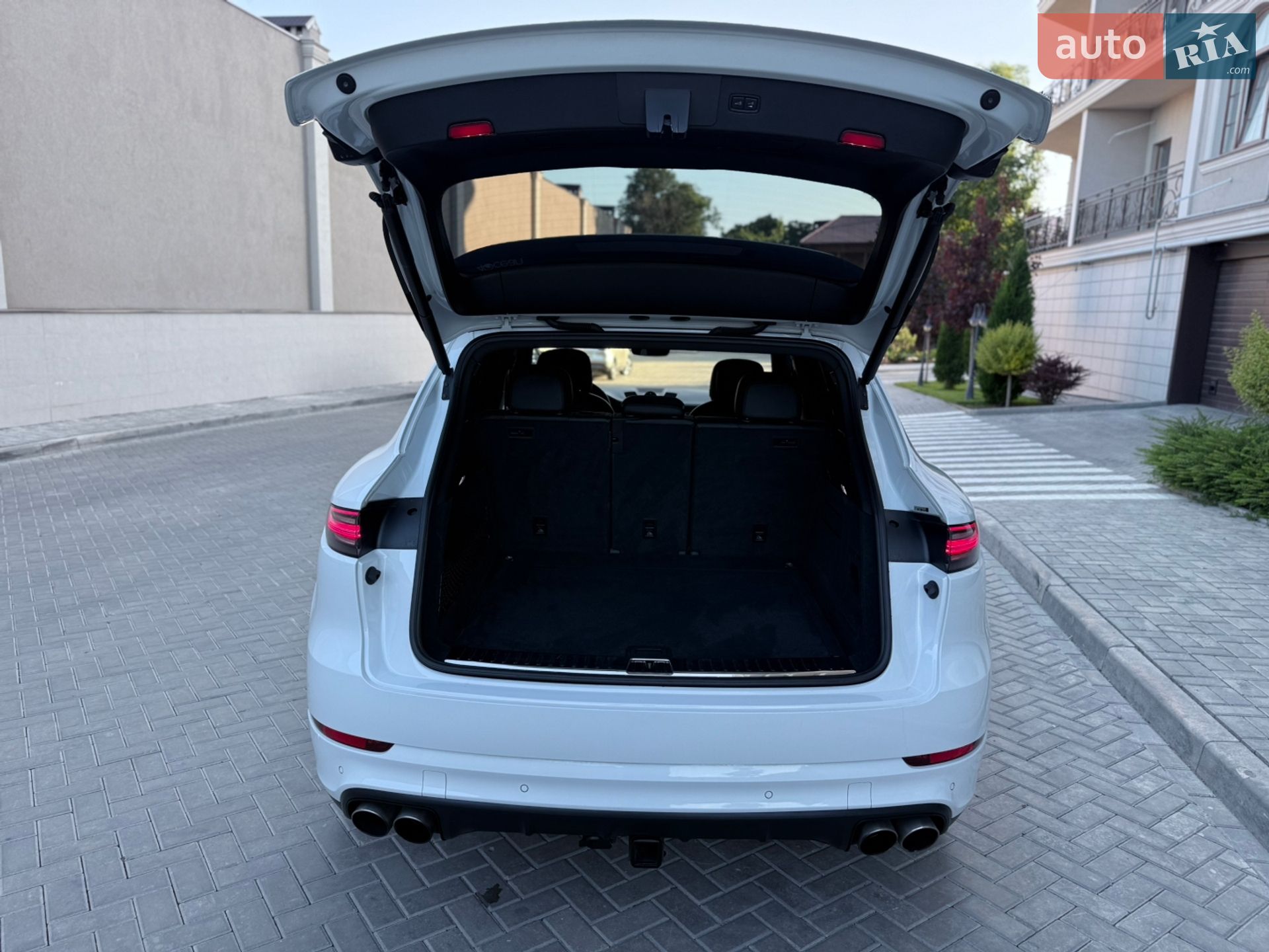 Porsche Cayenne 2019 VIN WP1AB2AY9KDA65356 фото оголошення 18 з 106
