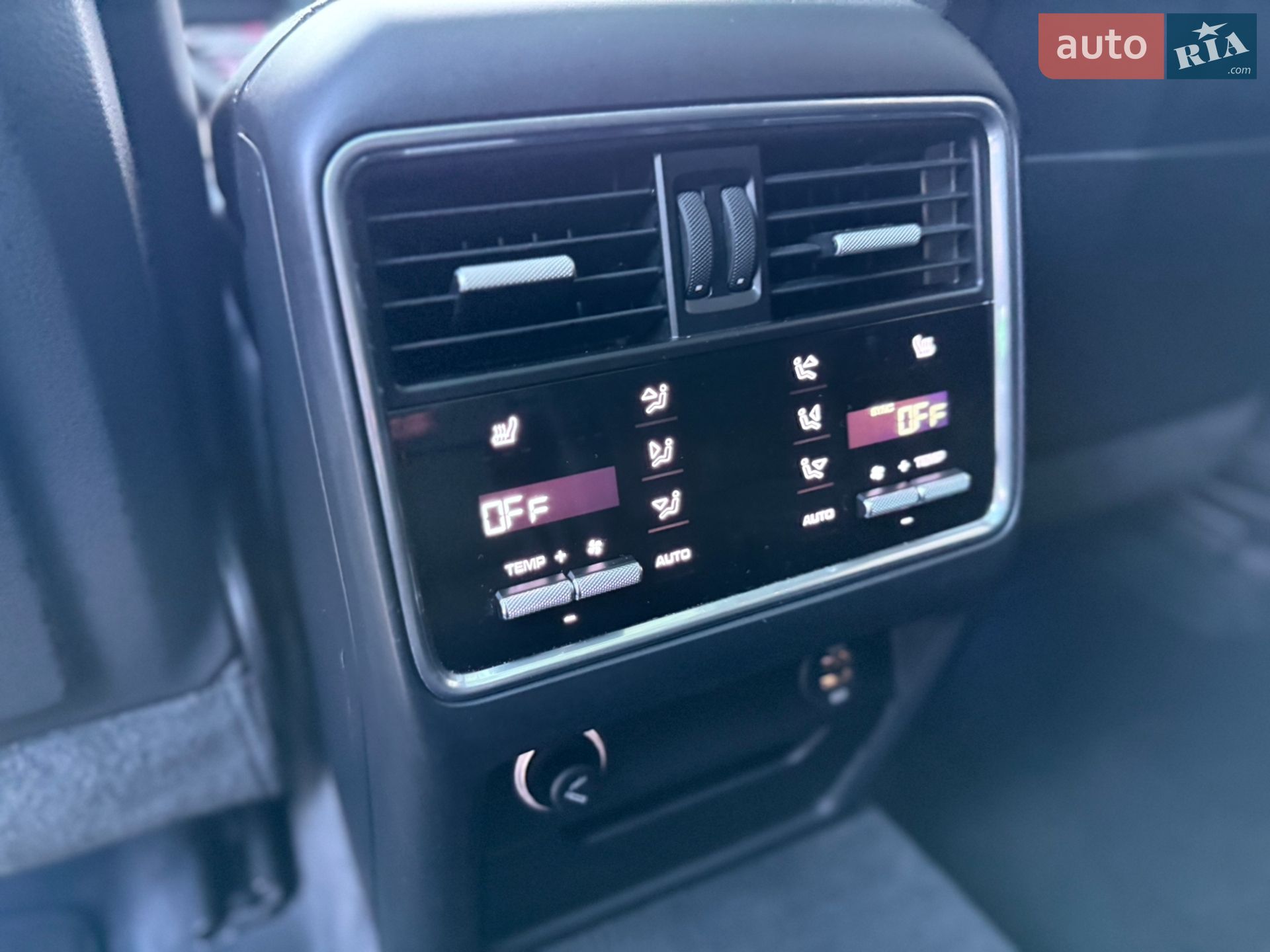 Porsche Cayenne 2019 VIN WP1AB2AY9KDA65356 фото оголошення 60 з 106
