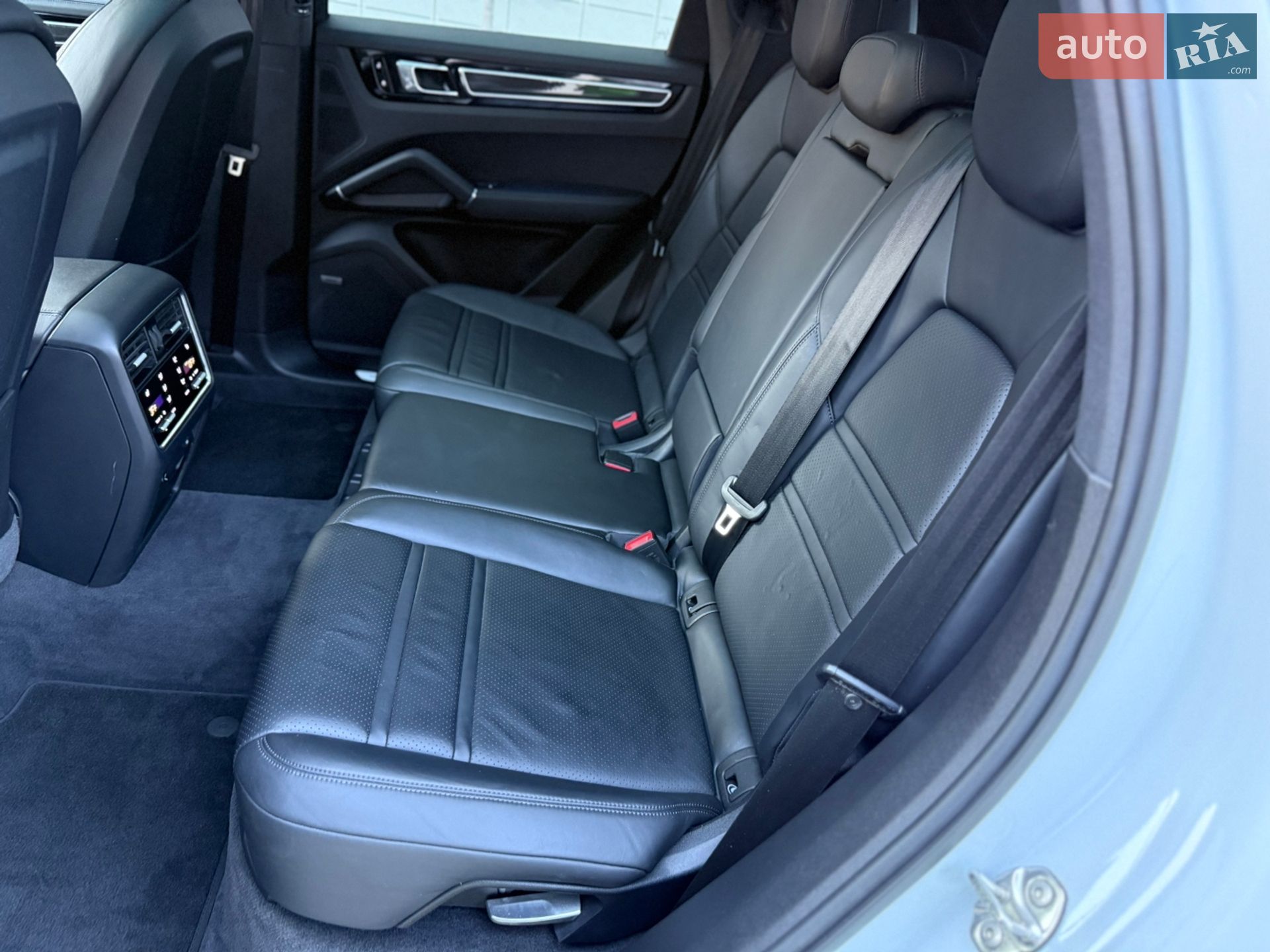 Porsche Cayenne 2019 VIN WP1AB2AY9KDA65356 фото оголошення 61 з 106