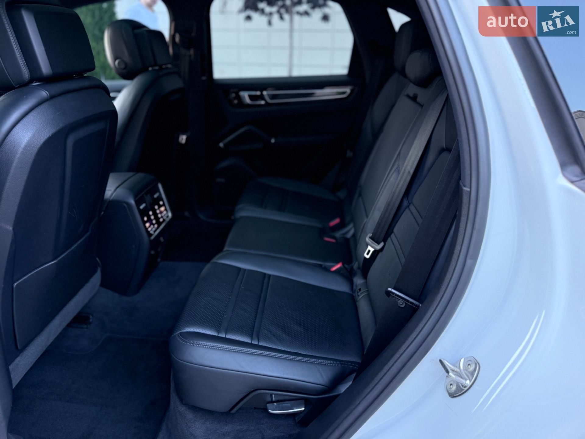 Porsche Cayenne 2019 VIN WP1AB2AY9KDA65356 фото оголошення 63 з 106