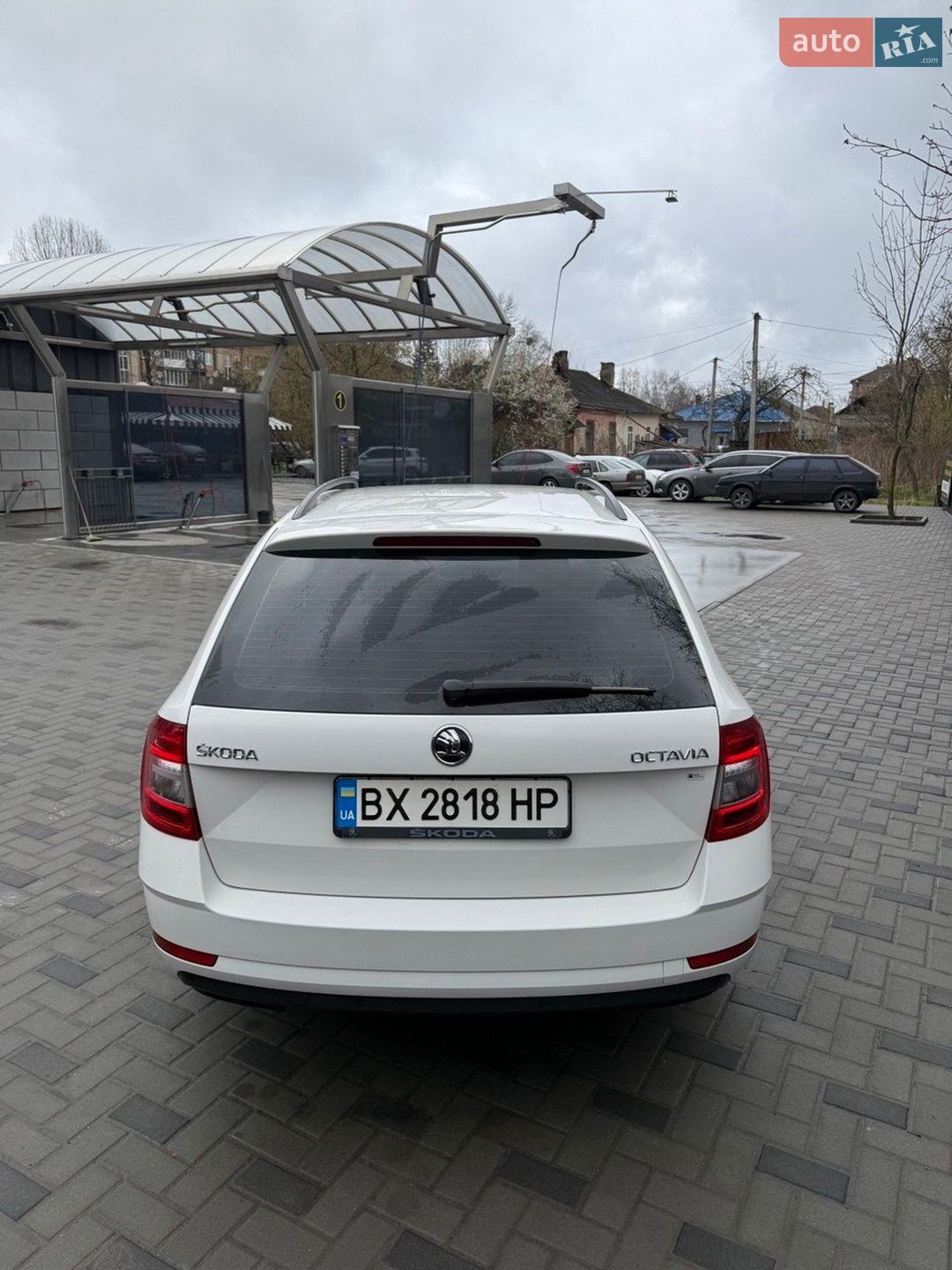 Skoda Octavia 2017 VIN TMBJG7NE7J0189986 фото оголошення 3 з 16