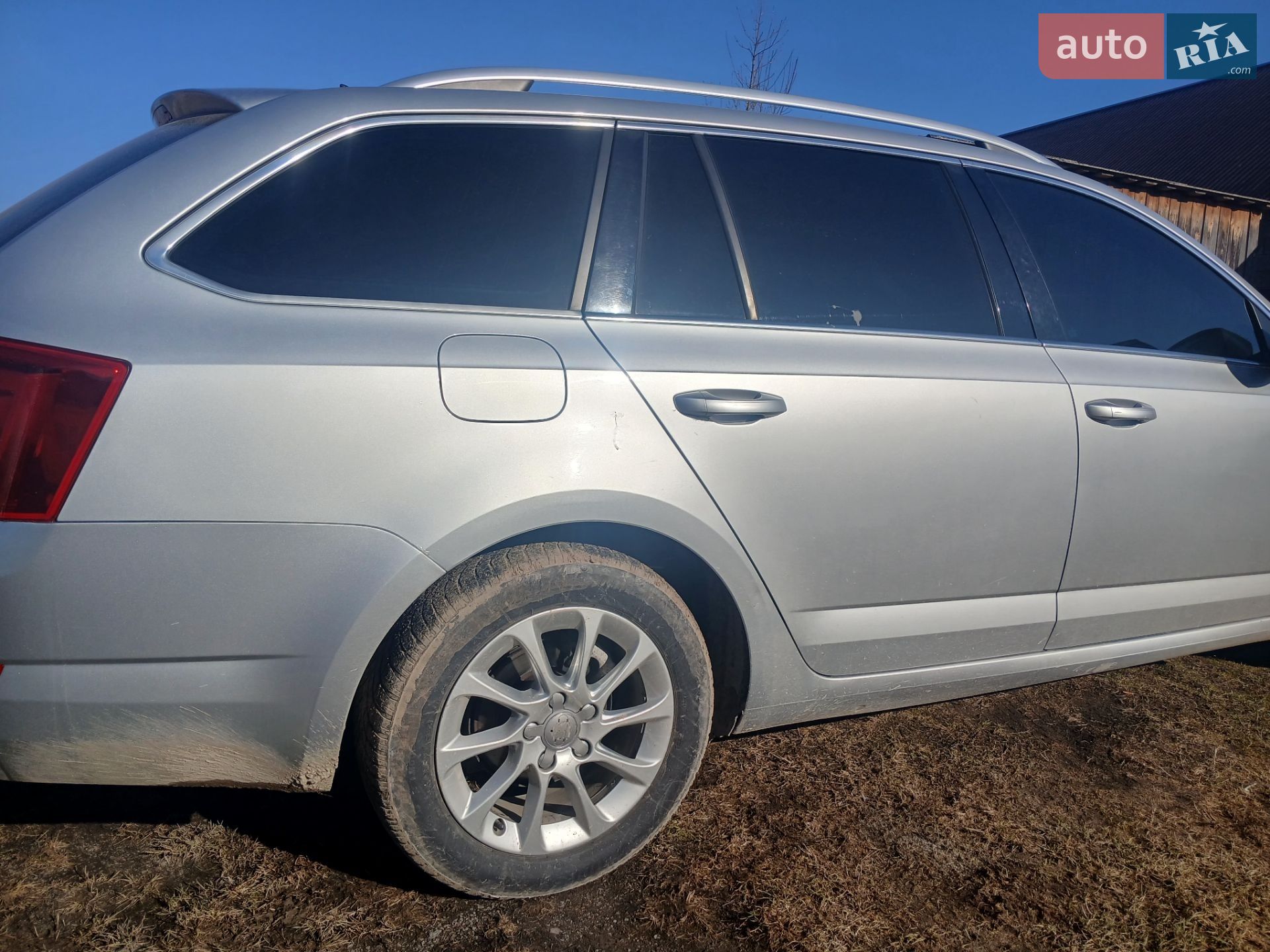 Skoda Octavia 2017 VIN TMBJJ7NE3H0170380 фото оголошення 2 з 30
