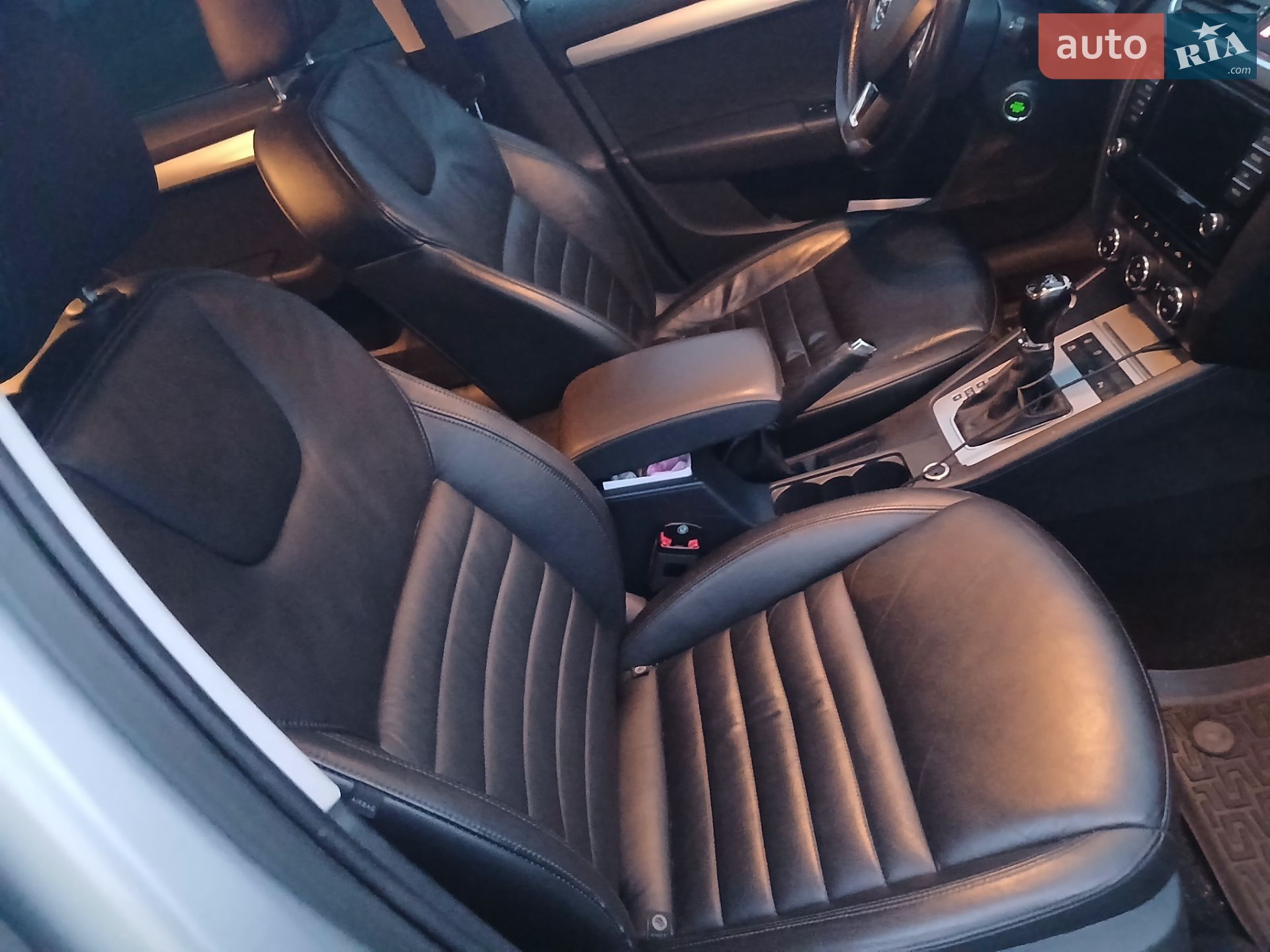 Skoda Octavia 2017 VIN TMBJJ7NE3H0170380 фото оголошення 13 з 30