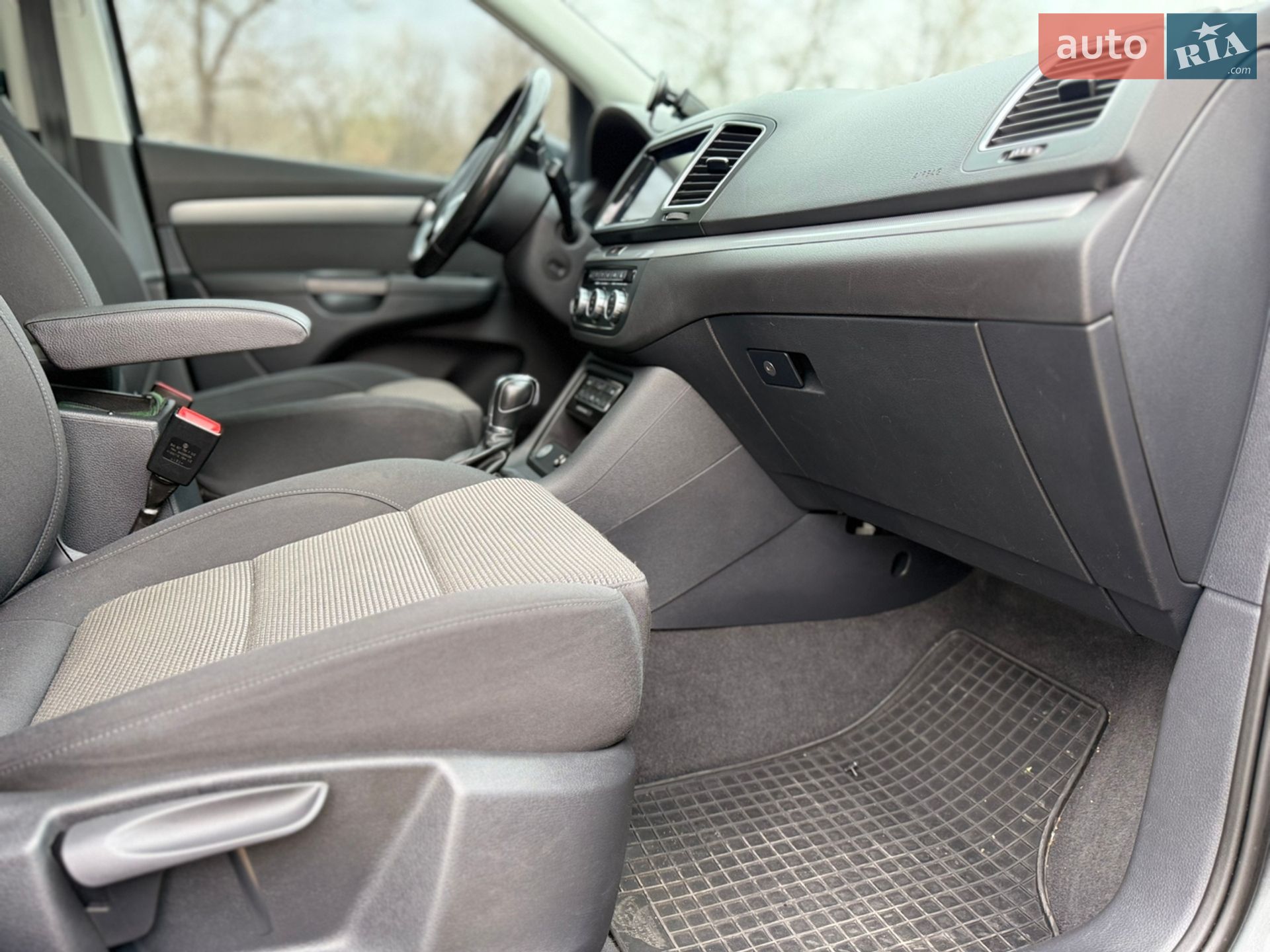 Volkswagen Sharan 2012 VIN WVWZZZ7NZDV003632 фото оголошення 33 з 52