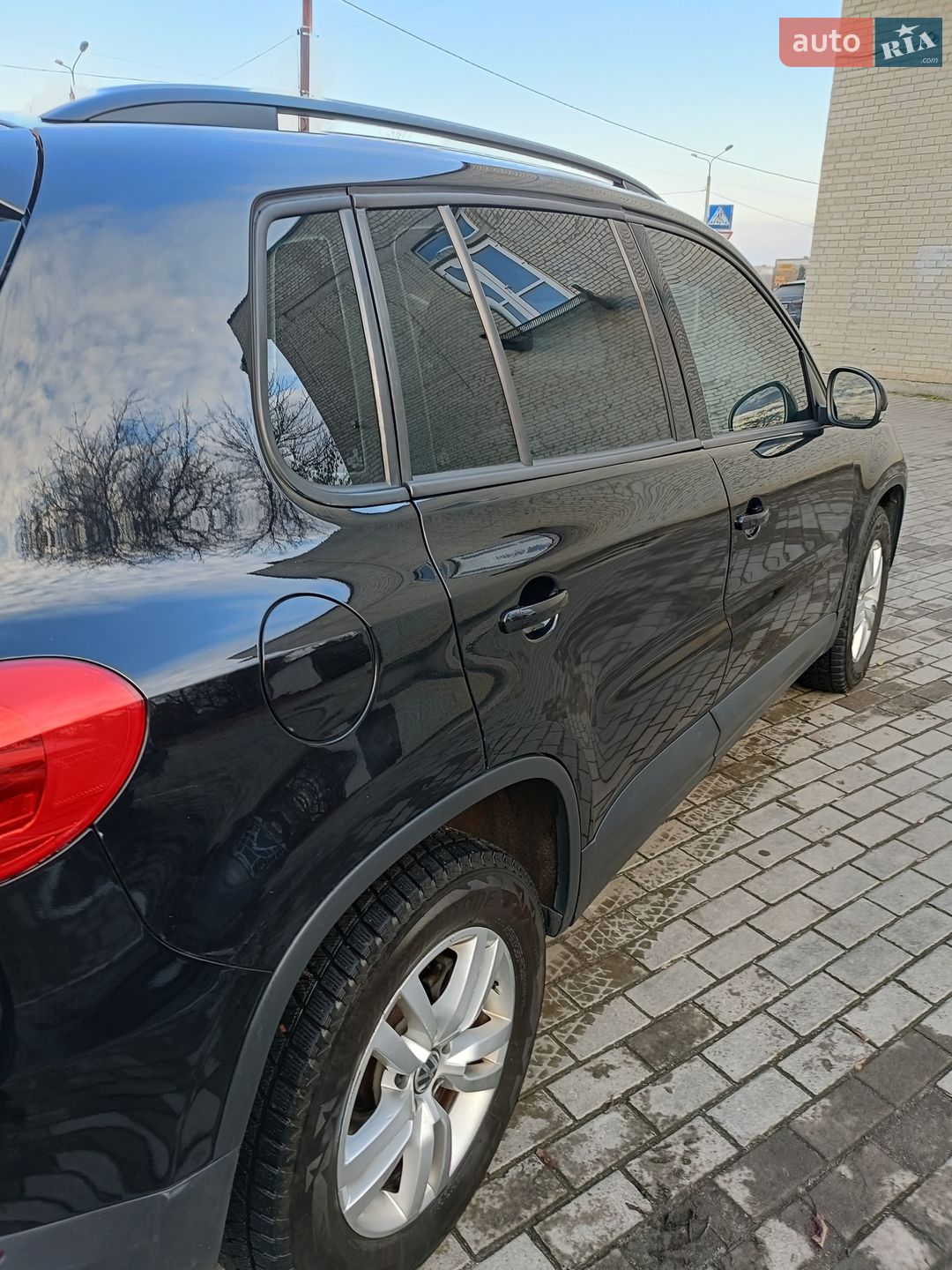 Volkswagen Tiguan 2016 VIN WVGBV7AX1GW604710 фото оголошення 9 з 23