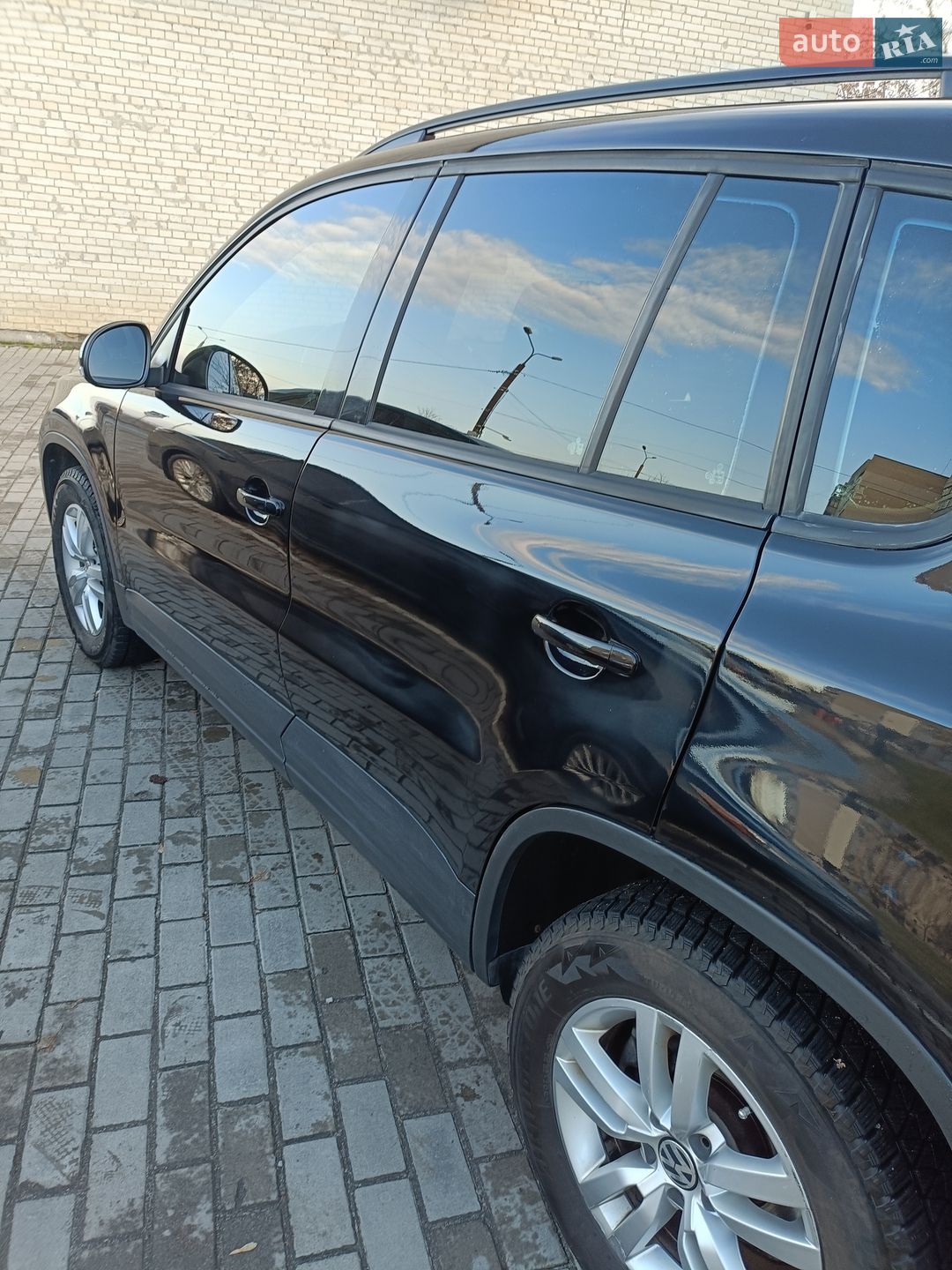Volkswagen Tiguan 2016 VIN WVGBV7AX1GW604710 фото оголошення 8 з 23