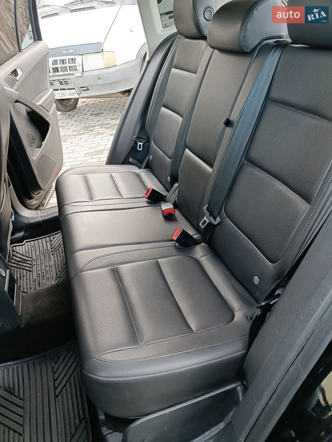 Volkswagen Tiguan 2016 VIN WVGBV7AX1GW604710 фото оголошення 13 з 23