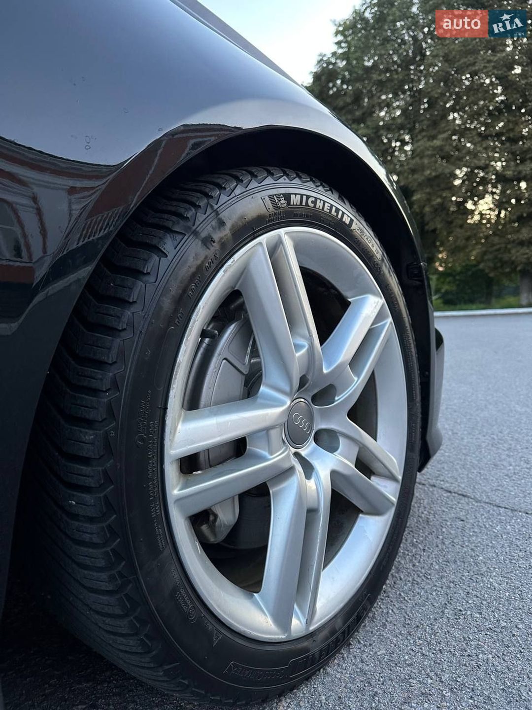 Audi A6 2015 VIN WAUFGAFC1GN021480 фото оголошення 4 з 17
