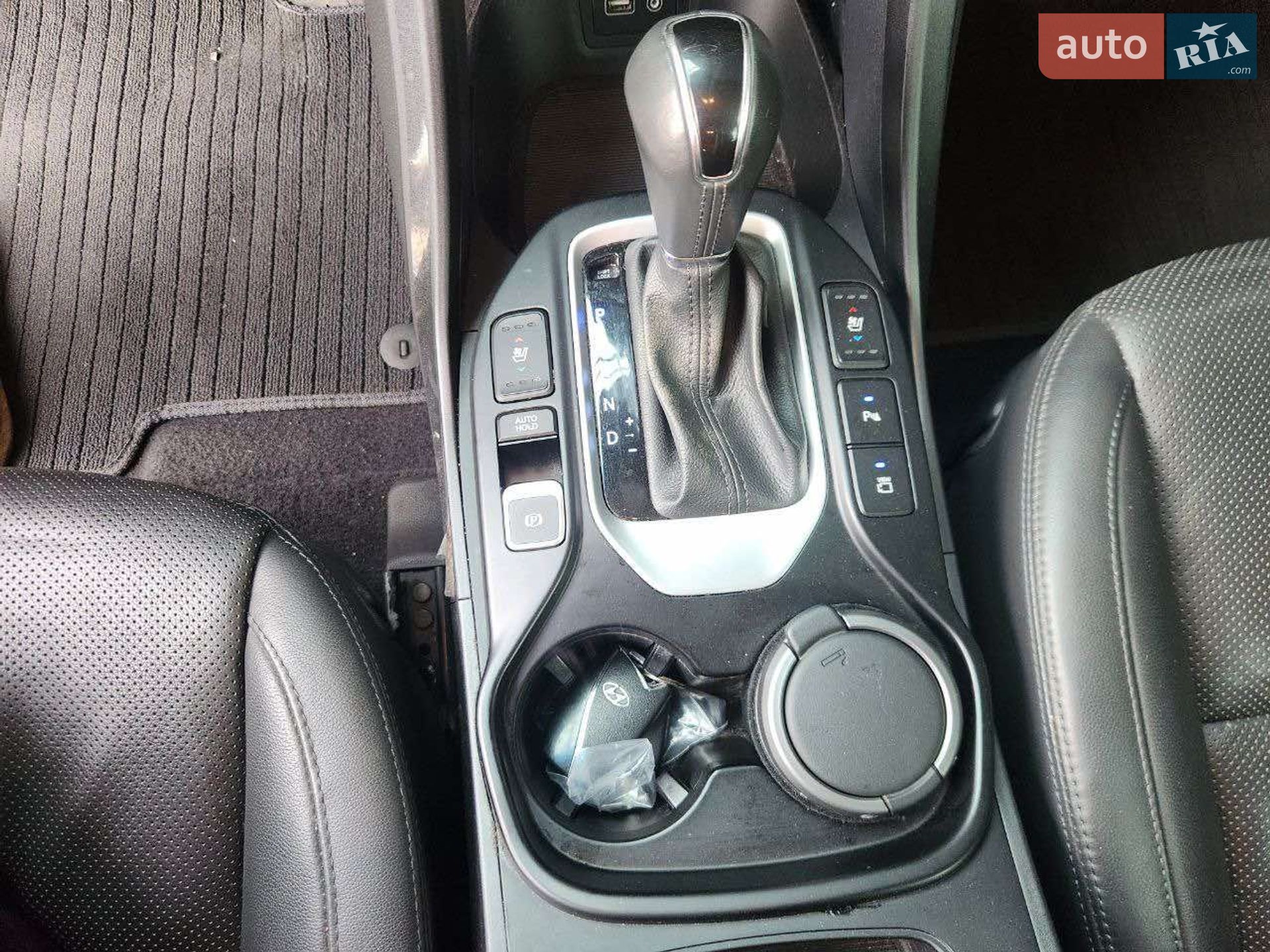 Hyundai Santa FE 2016 VIN KMHSW81UBGU690779 фото оголошення 20 з 23