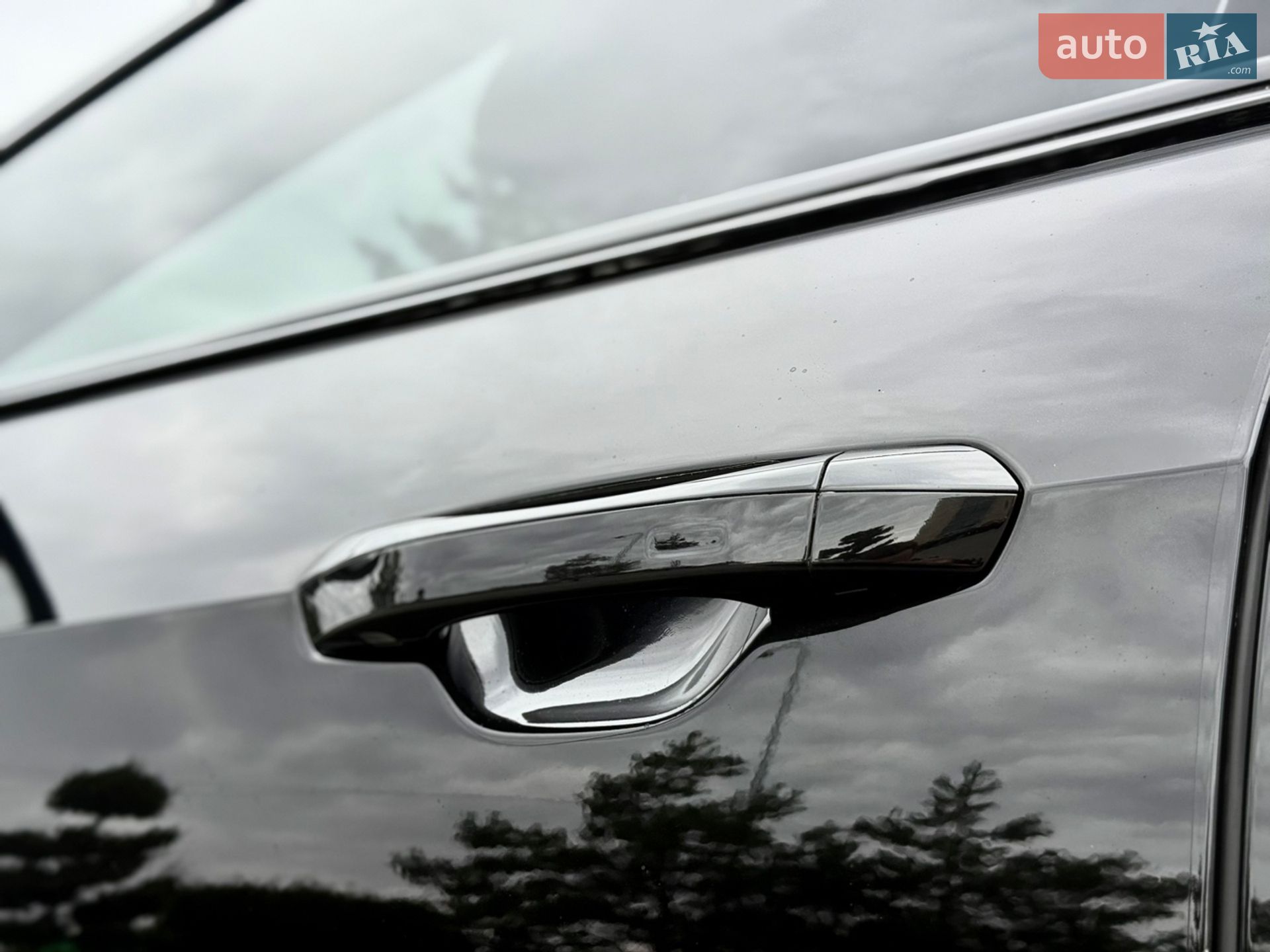 Audi A8 2021 VIN WAUZZZF85MN015100 фото оголошення 14 з 82
