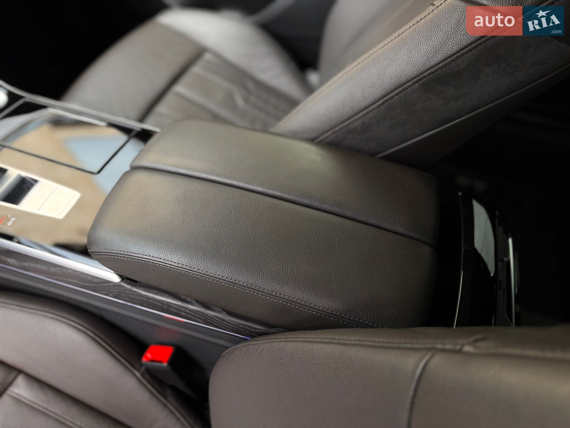 Audi A8 2021 VIN WAUZZZF85MN015100 фото оголошення 40 з 82