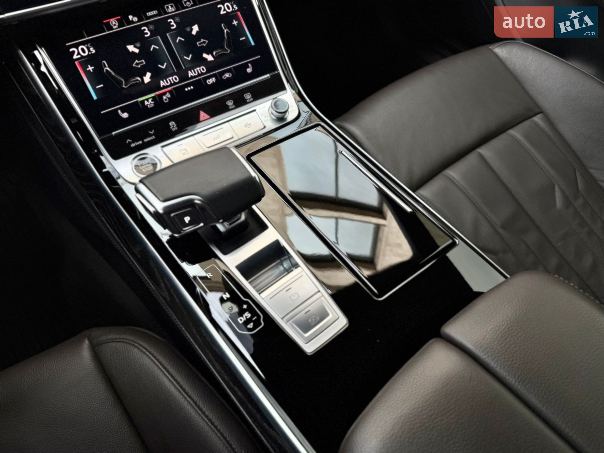 Audi A8 2021 VIN WAUZZZF85MN015100 фото оголошення 41 з 82