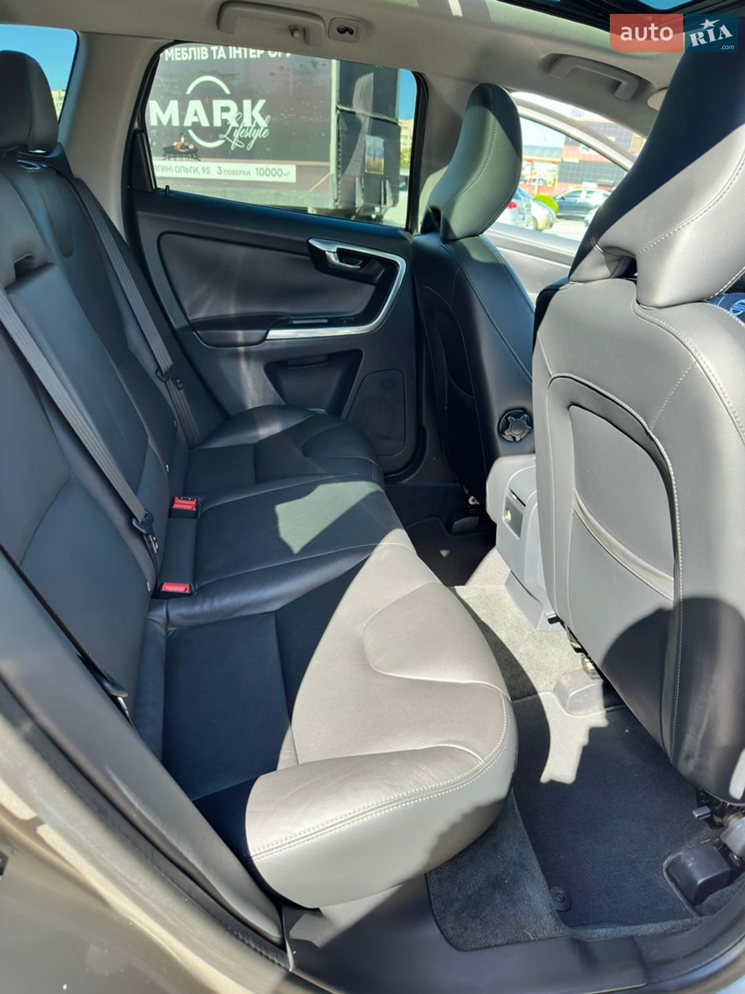 Volvo XC60 2014 VIN YV440MDCXF2620474 фото оголошення 11 з 21