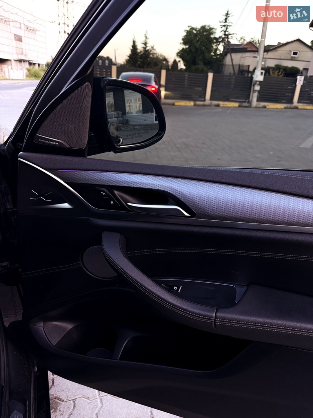 BMW X3 2019 VIN 5UXTS3C57K0Z08396 фото оголошення 23 з 43