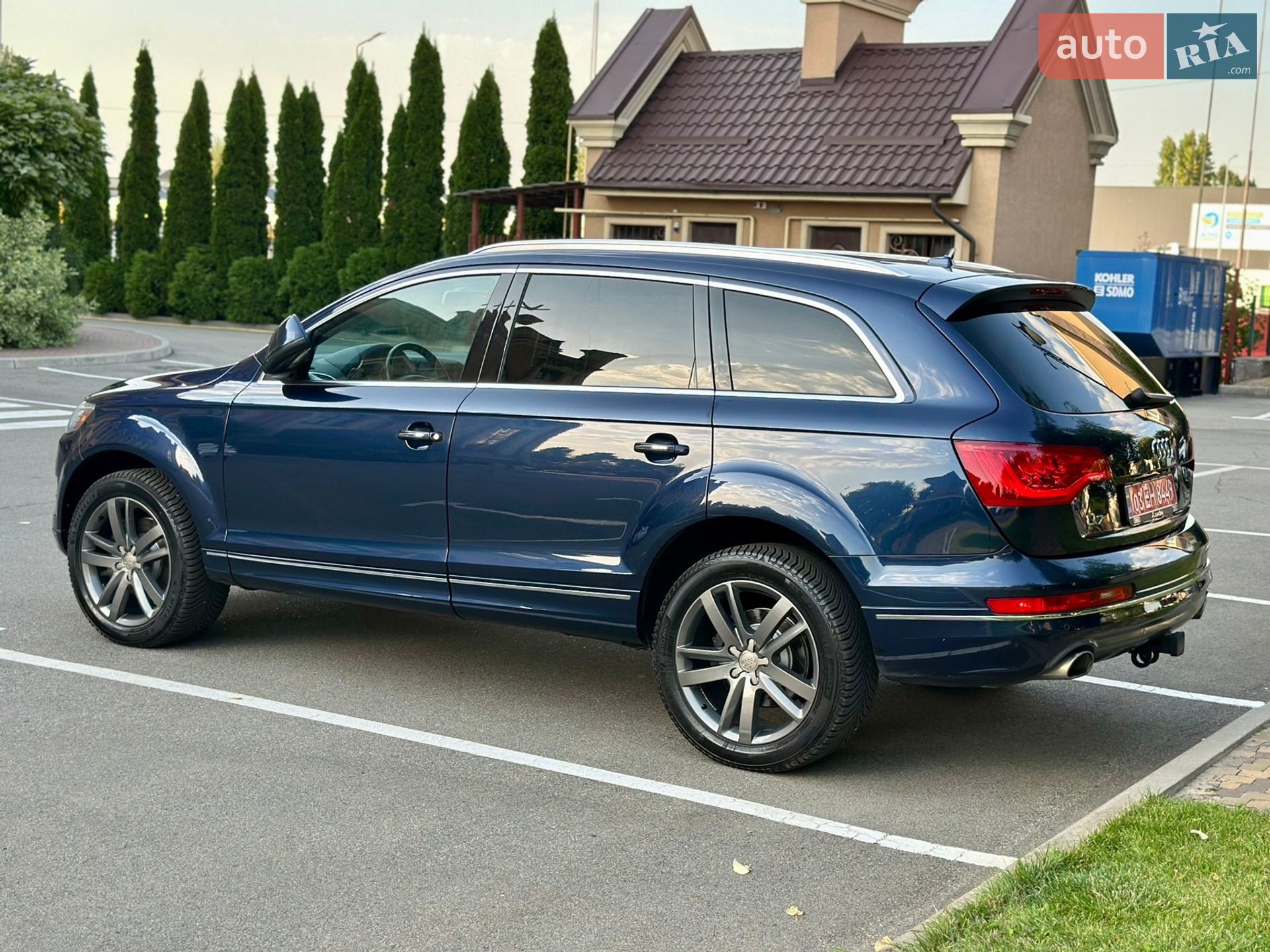 Audi Q7 2013 VIN WA1LMAFE1ED012422 фото оголошення 10 з 34