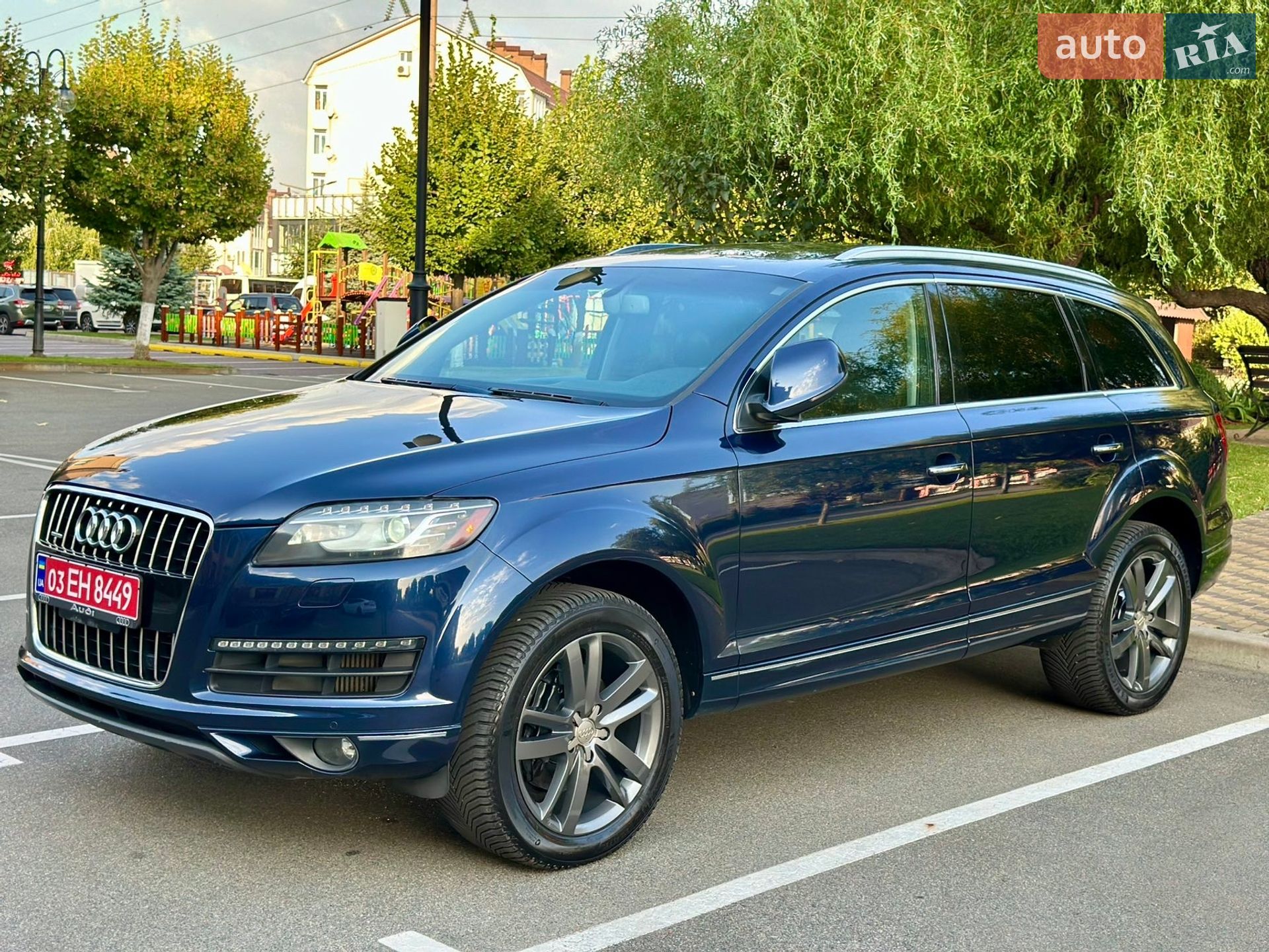 Audi Q7 2013 VIN WA1LMAFE1ED012422 фото оголошення 7 з 34