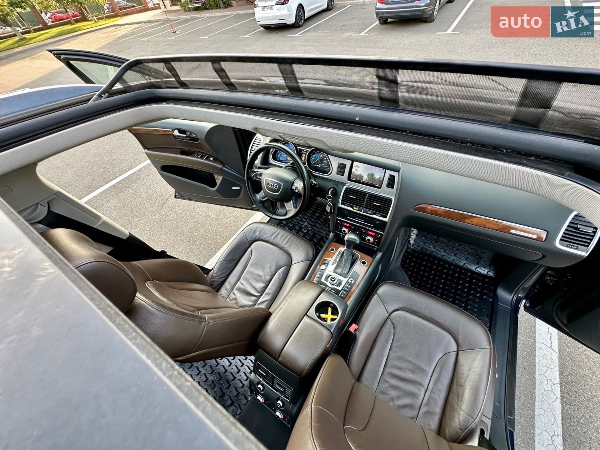 Audi Q7 2013 VIN WA1LMAFE1ED012422 фото оголошення 25 з 34