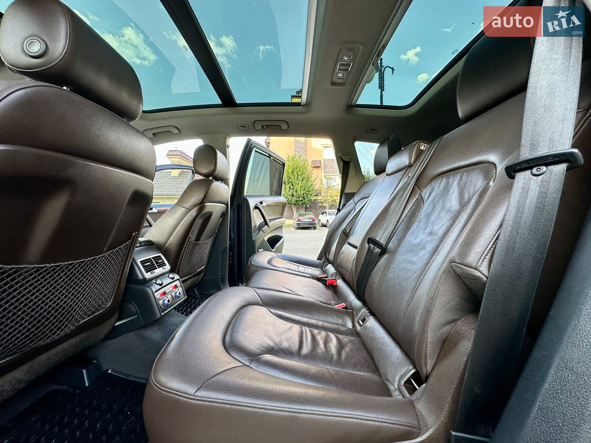 Audi Q7 2013 VIN WA1LMAFE1ED012422 фото оголошення 30 з 34