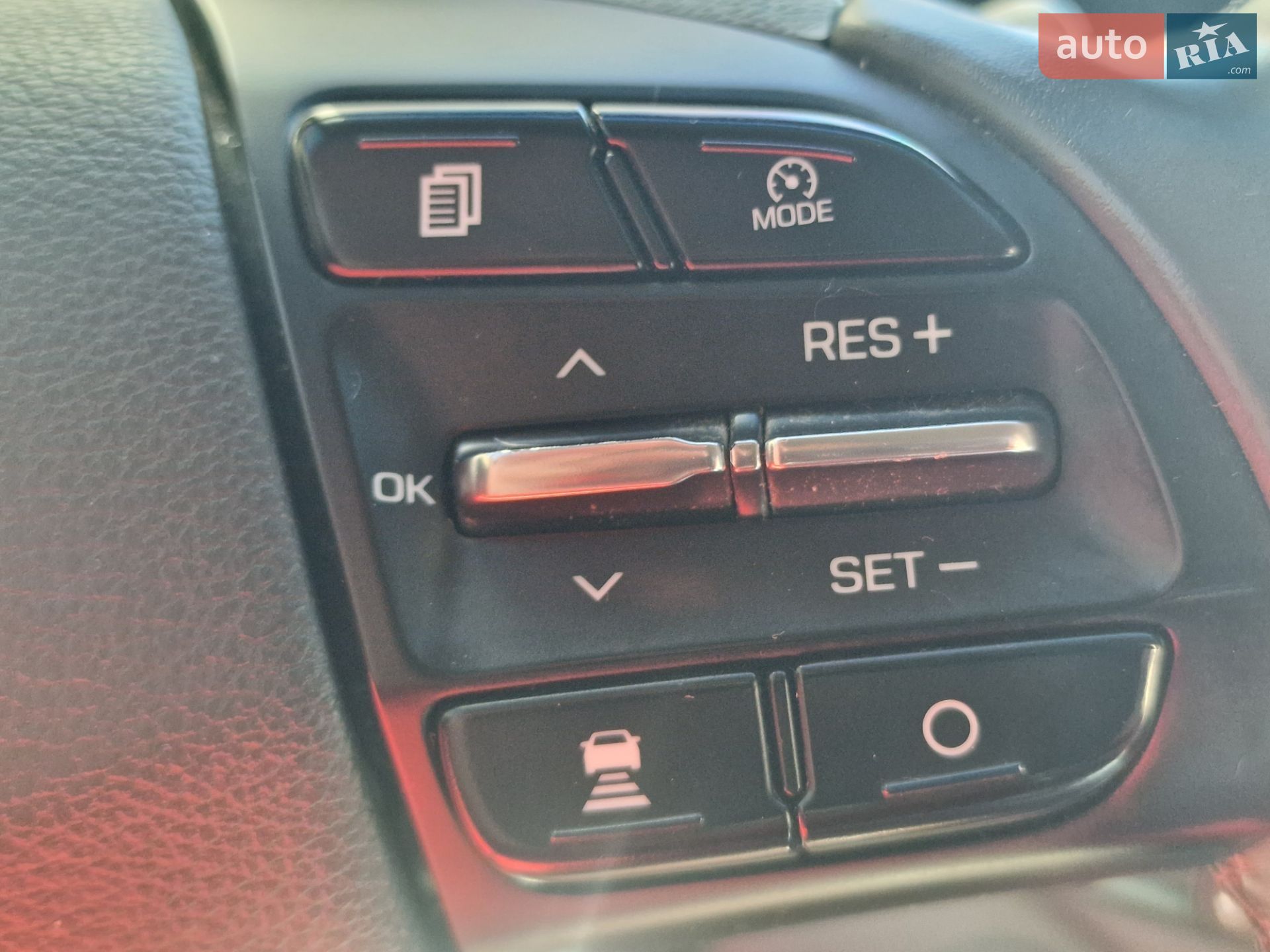 Hyundai Ioniq 2017 VIN KMHC851HFHU011955 фото оголошення 13 з 30