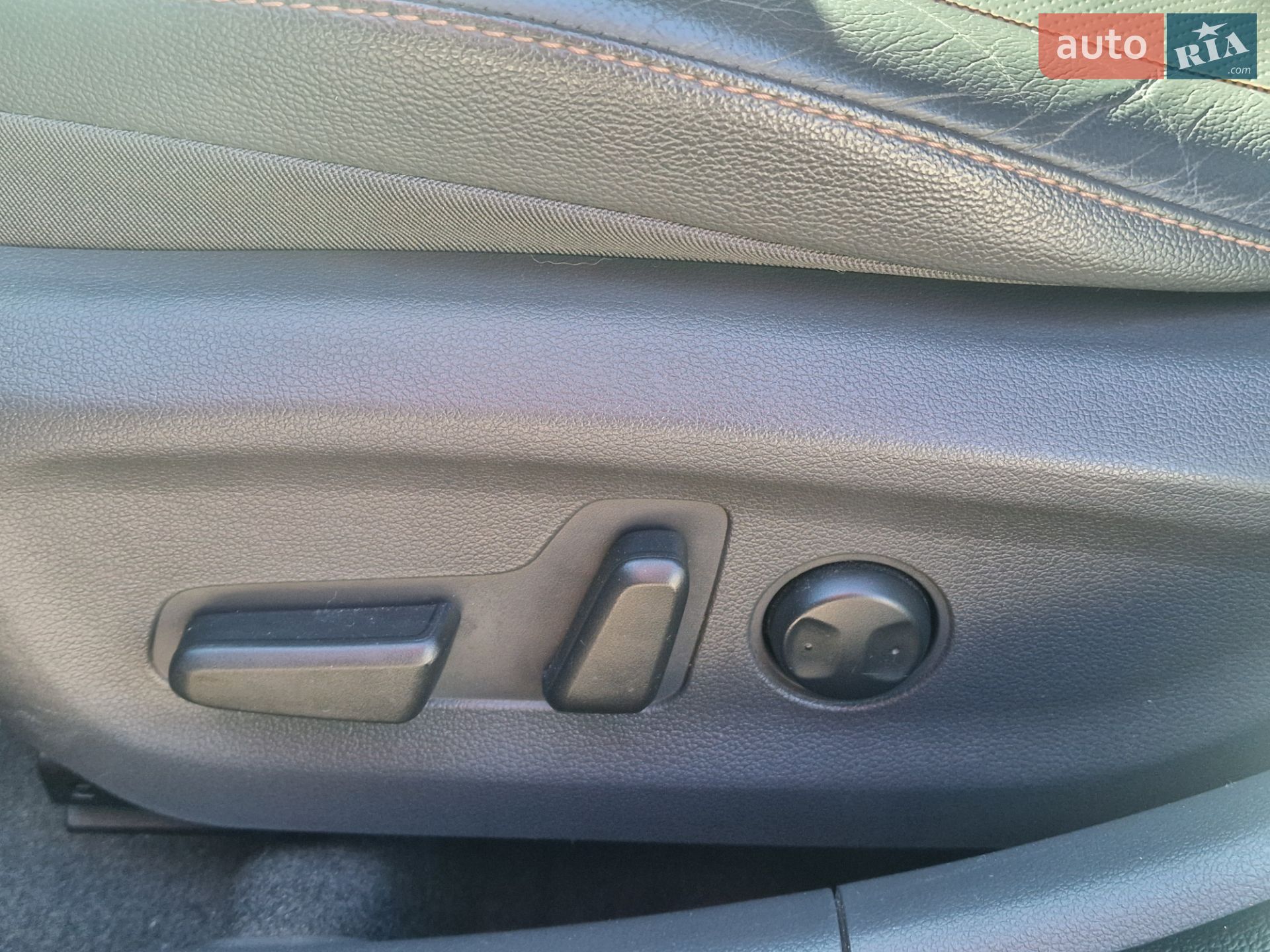 Hyundai Ioniq 2017 VIN KMHC851HFHU011955 фото оголошення 16 з 30