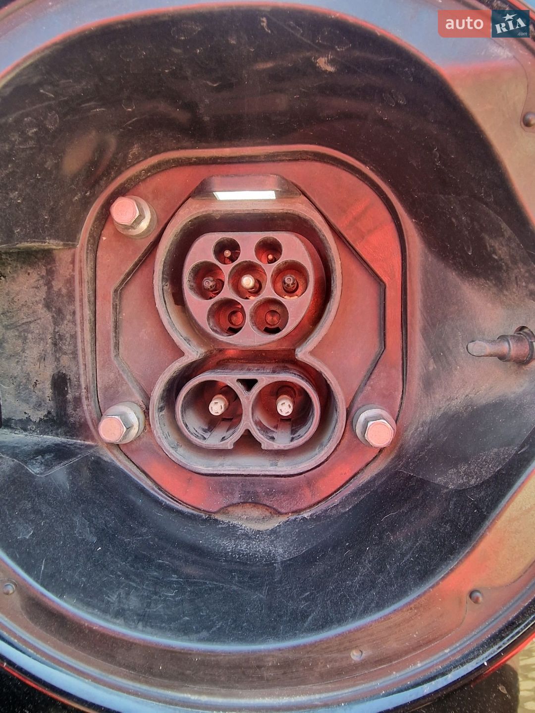 Hyundai Ioniq 2017 VIN KMHC851HFHU011955 фото оголошення 29 з 30