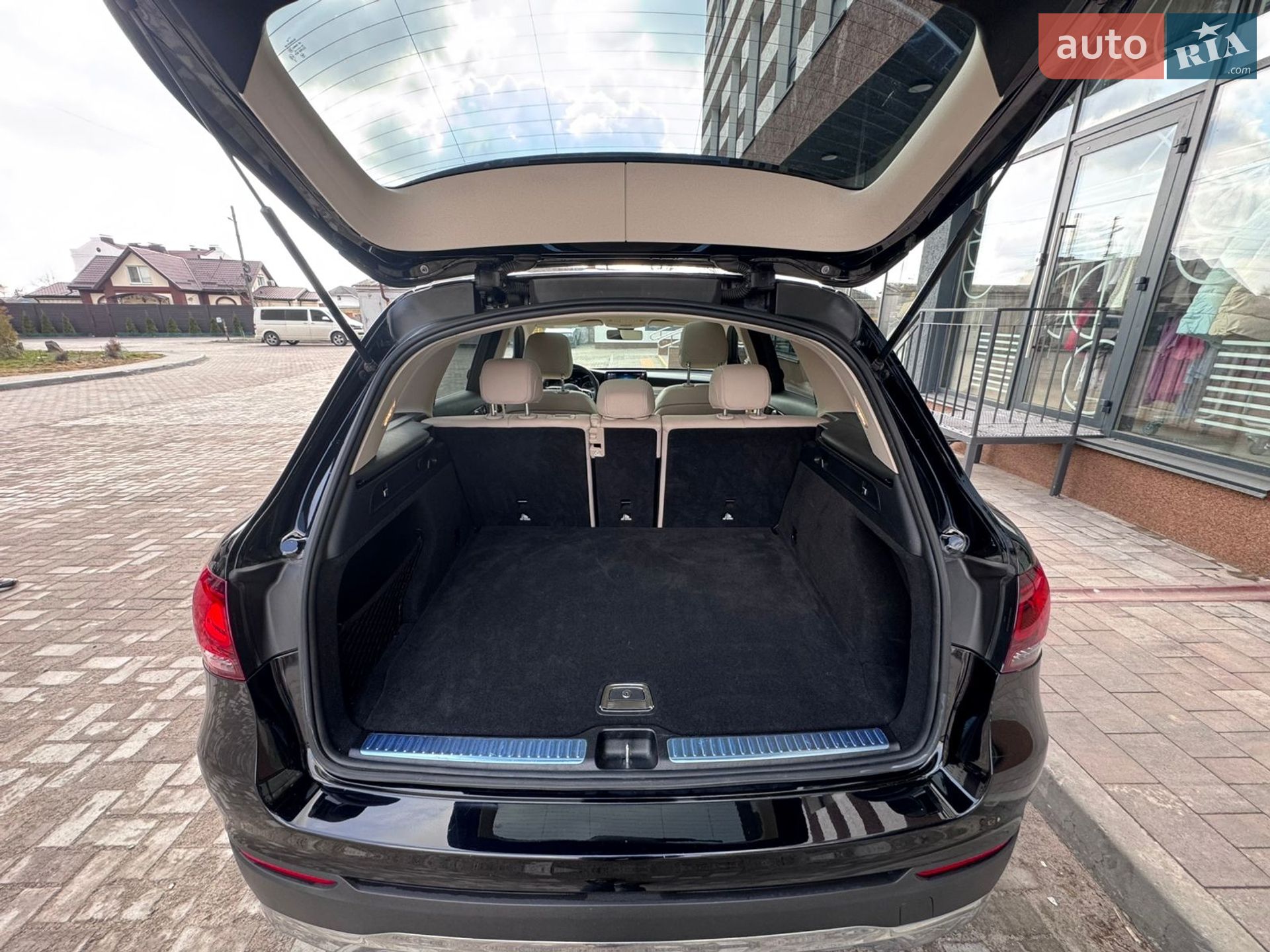 Mercedes-Benz GLC-Class 2020 VIN W1N0G8EBXMF900193 фото оголошення 2 з 20