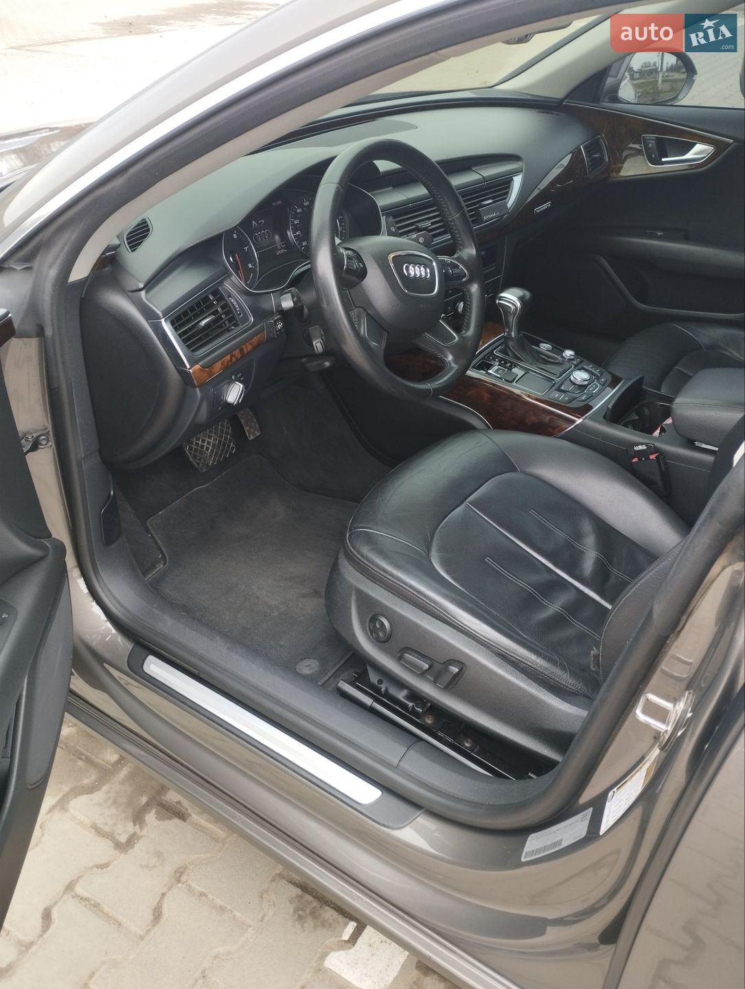 Audi A7 Sportback 2011 VIN WAUSGAFC8CN004197 фото оголошення 4 з 7