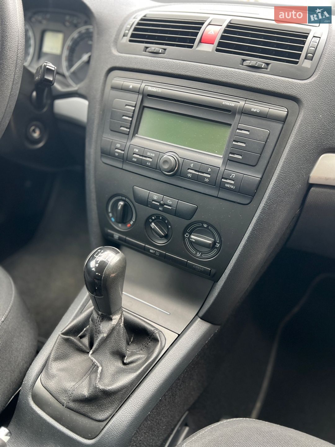 Skoda Octavia 2006 VIN TMBHB61Z262251614 фото оголошення 14 з 16