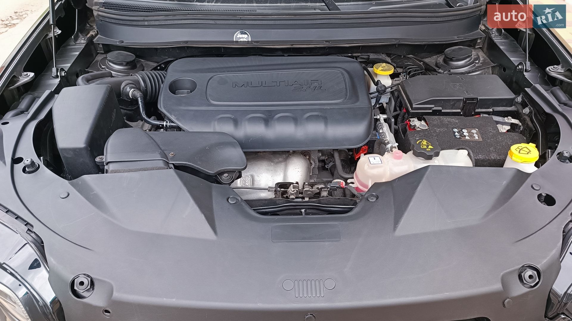 Jeep Cherokee 2022 VIN 1C4PJMMB4PD103987 фото оголошення 19 з 47